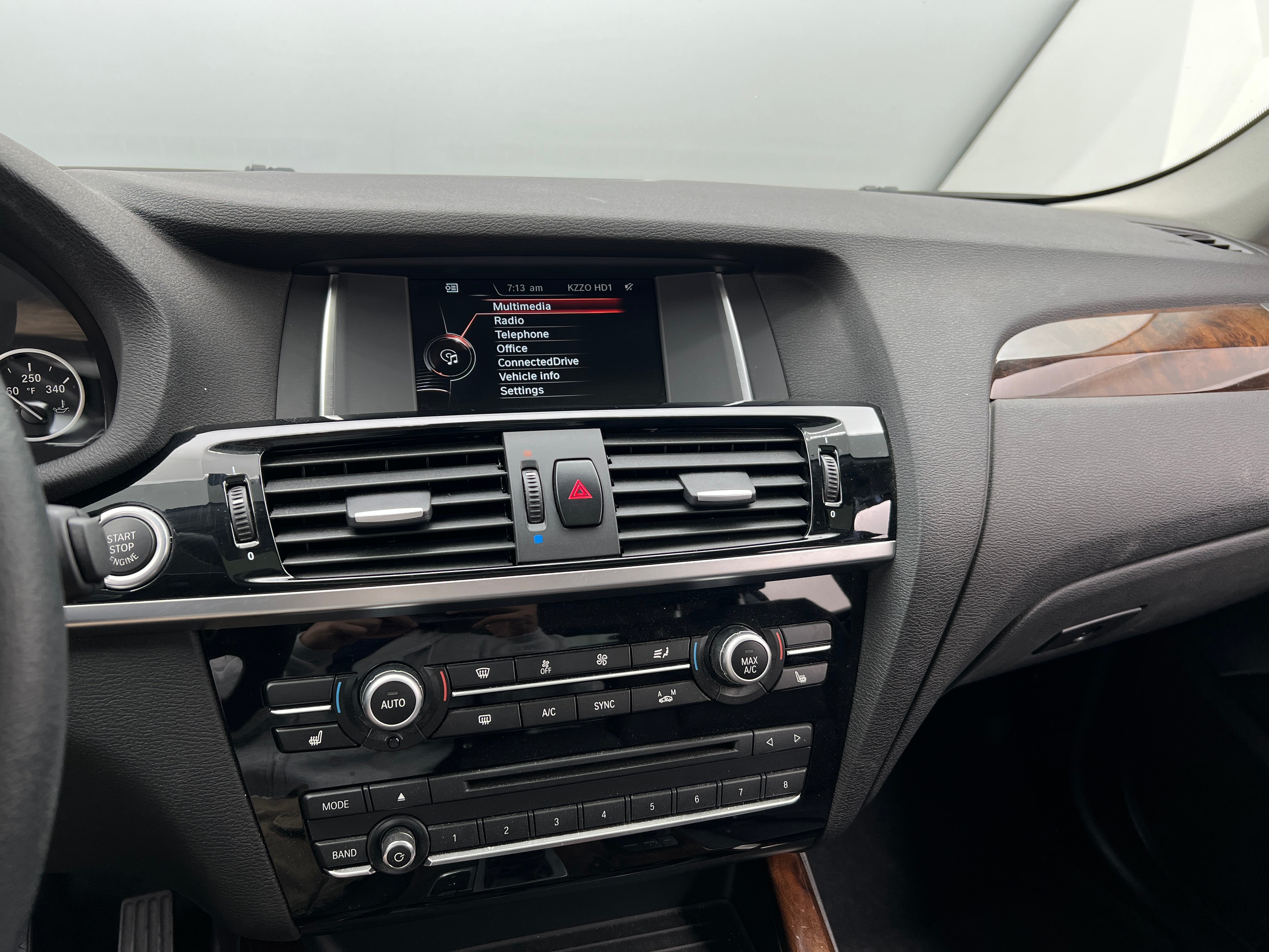 2017 BMW X4 xDrive28i 3