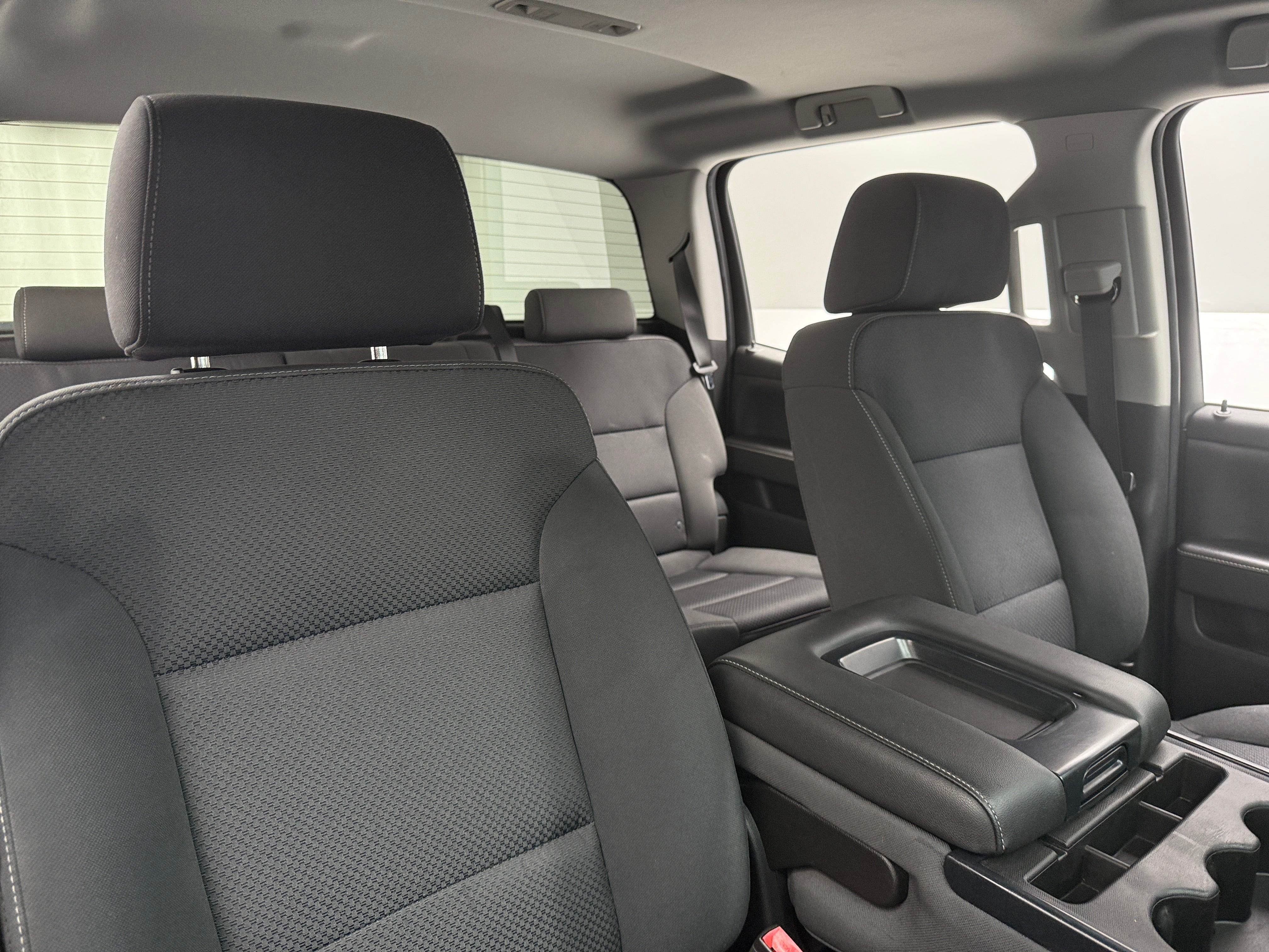 2018 Chevrolet Silverado 1500 LT 2