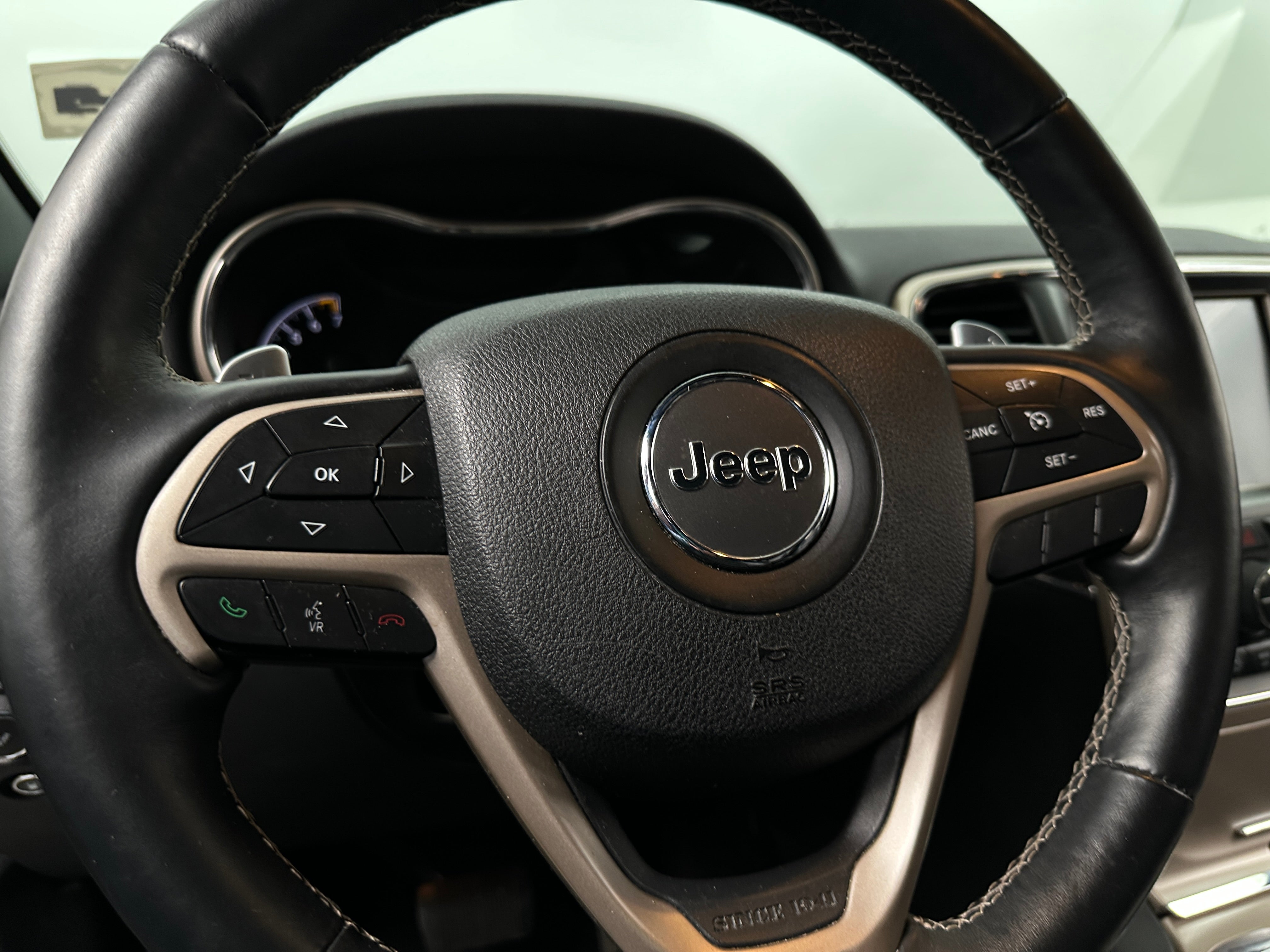 2017 Jeep Grand Cherokee Limited Edition 4