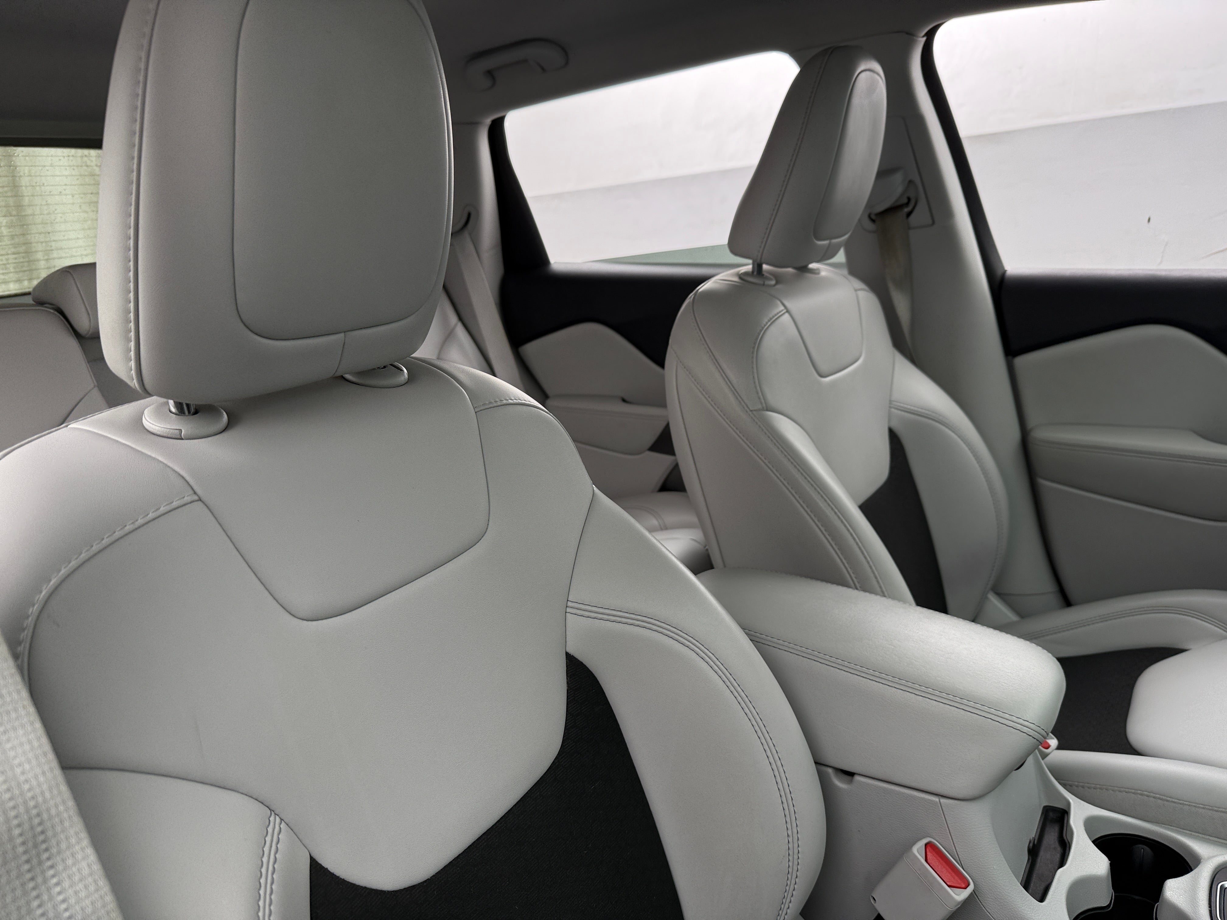 2021 Jeep Cherokee Latitude 2