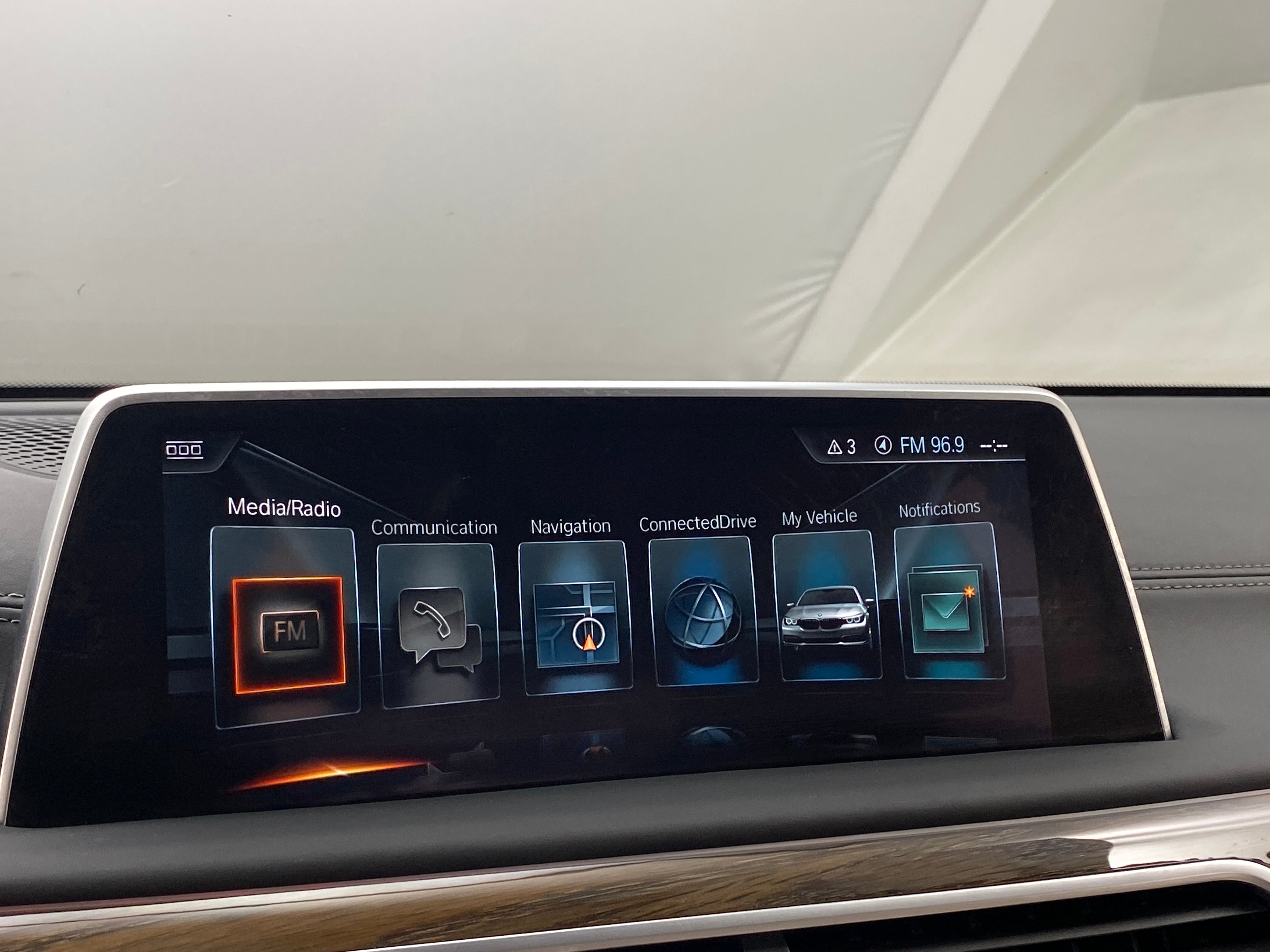 2016 BMW 7 Series 740i 3