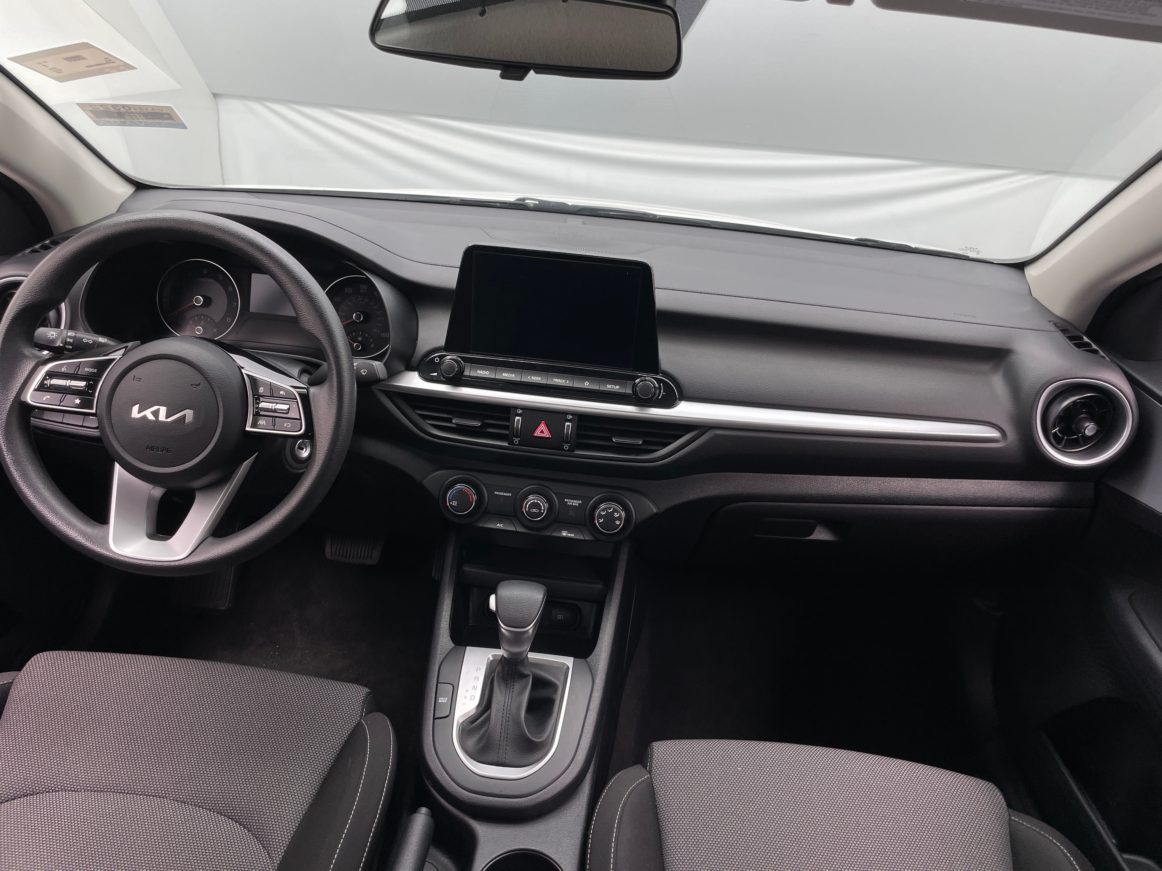 2024 Kia Forte LXS 3