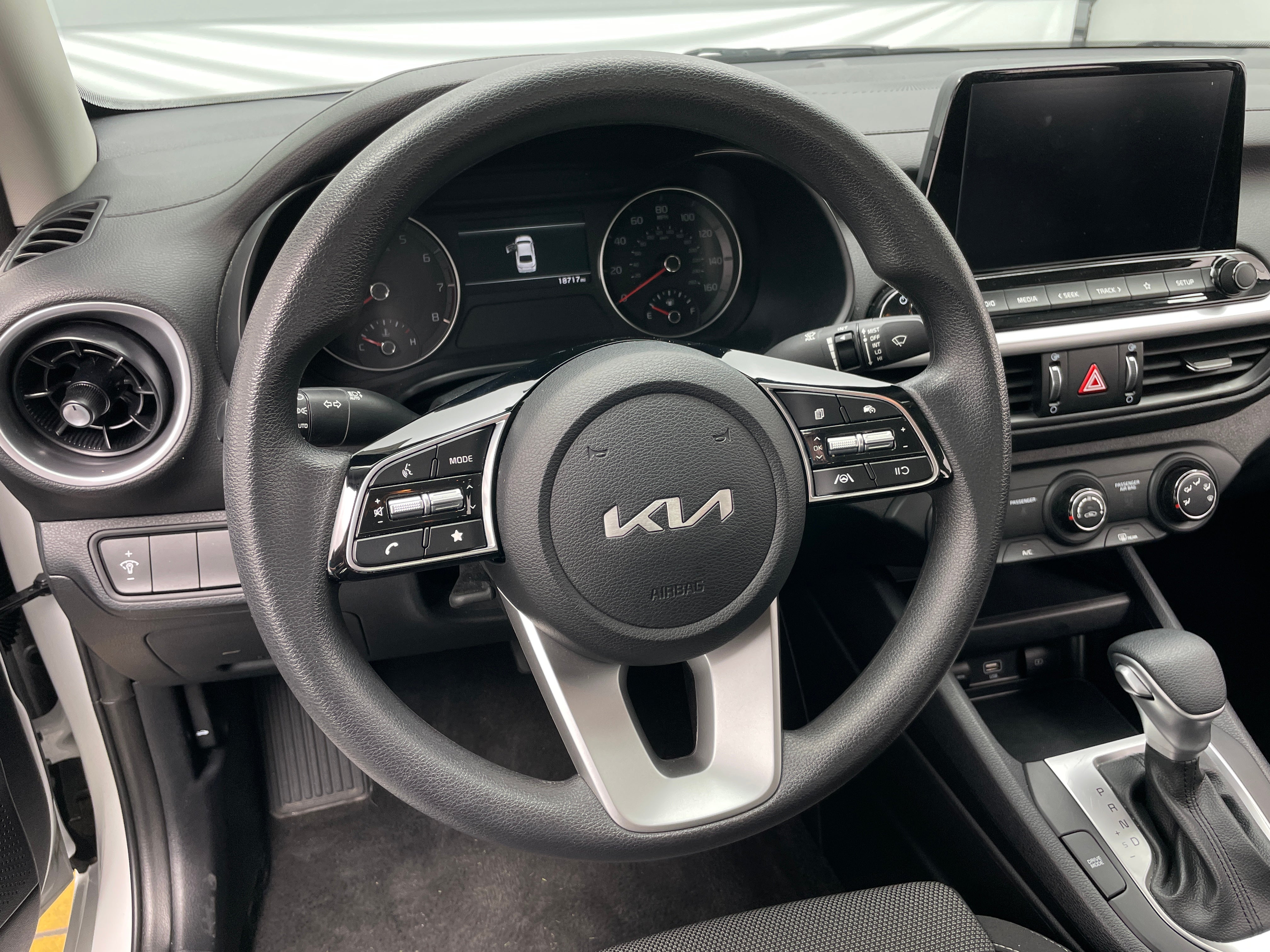 2024 Kia Forte LXS 5