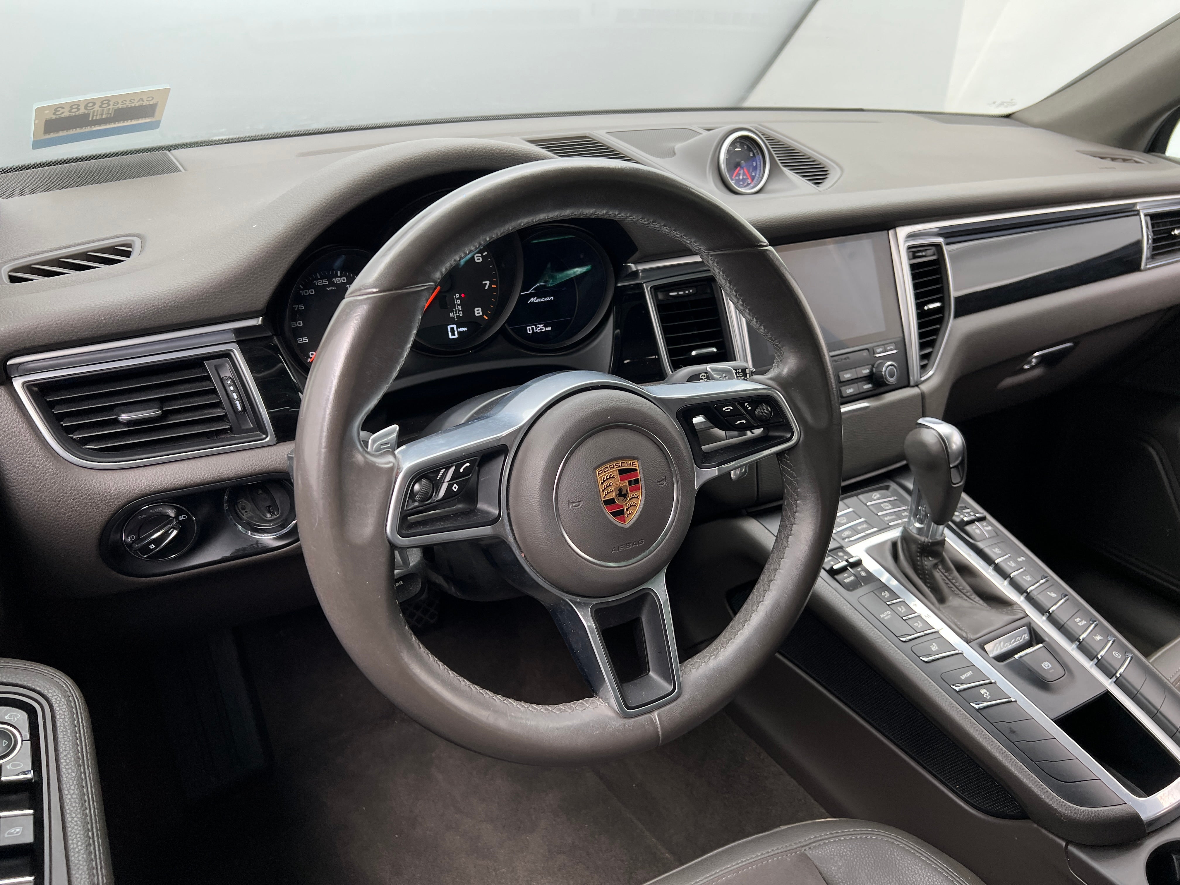 2017 Porsche Macan Base 4