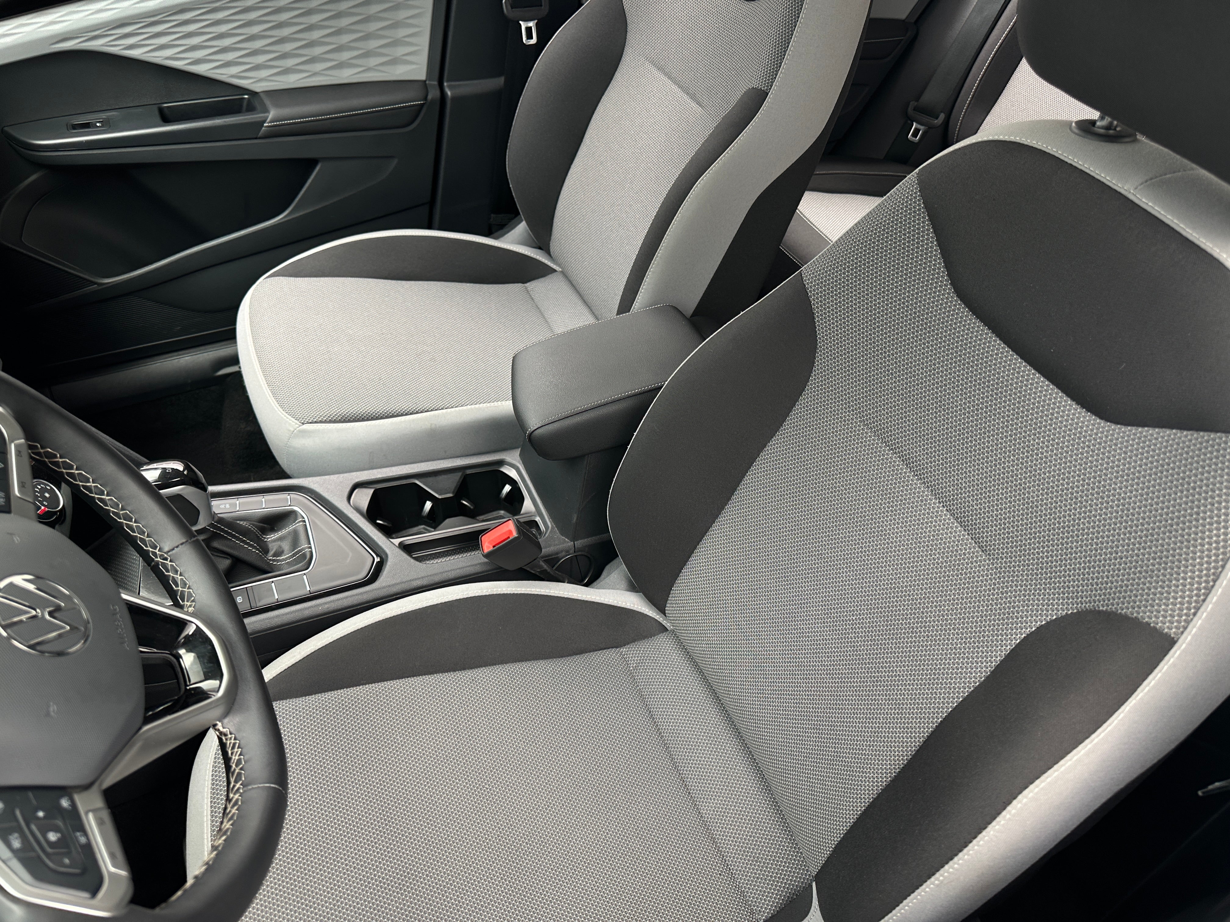 2024 Volkswagen Taos S 2