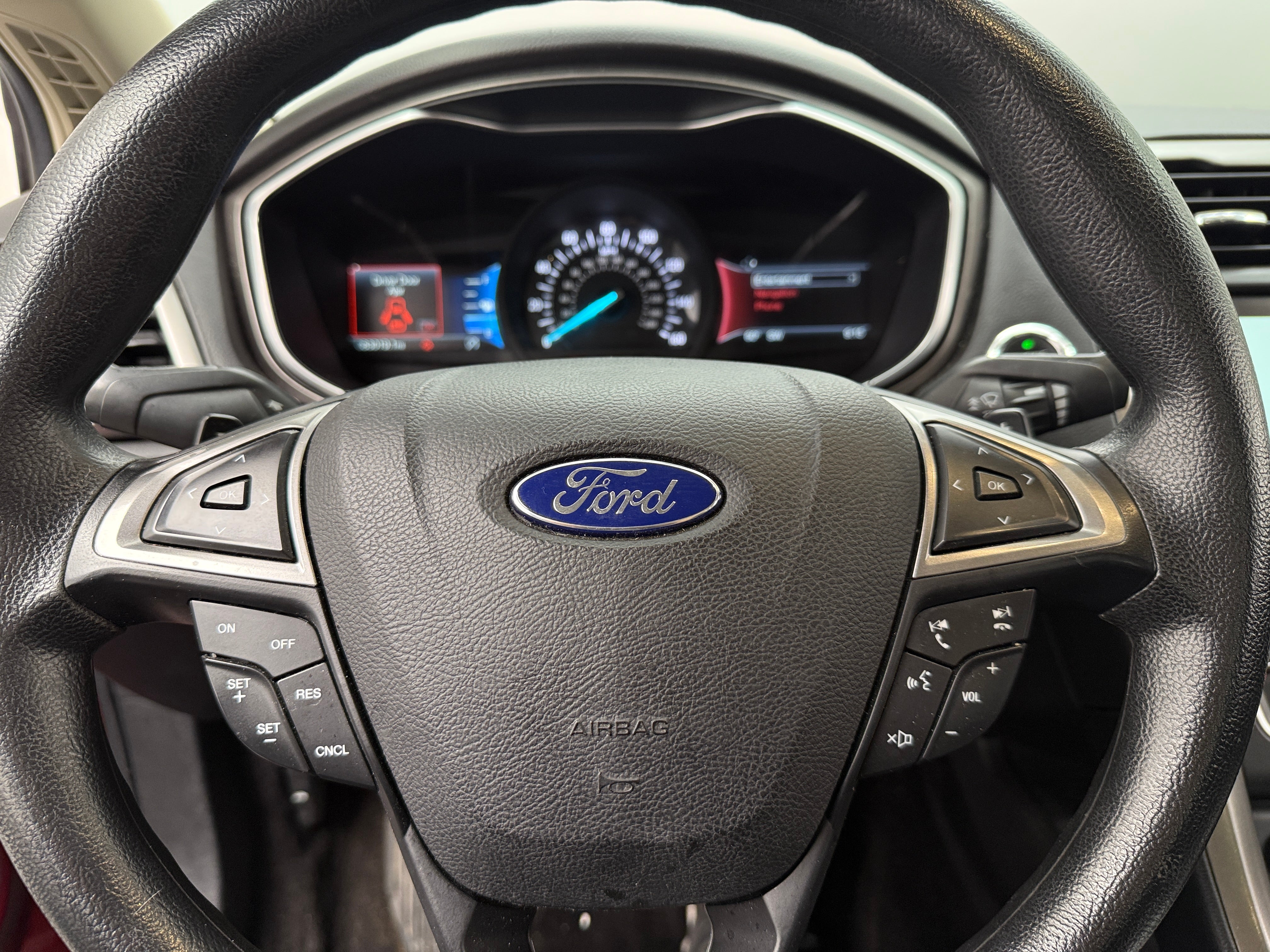 2017 Ford Fusion SE 5