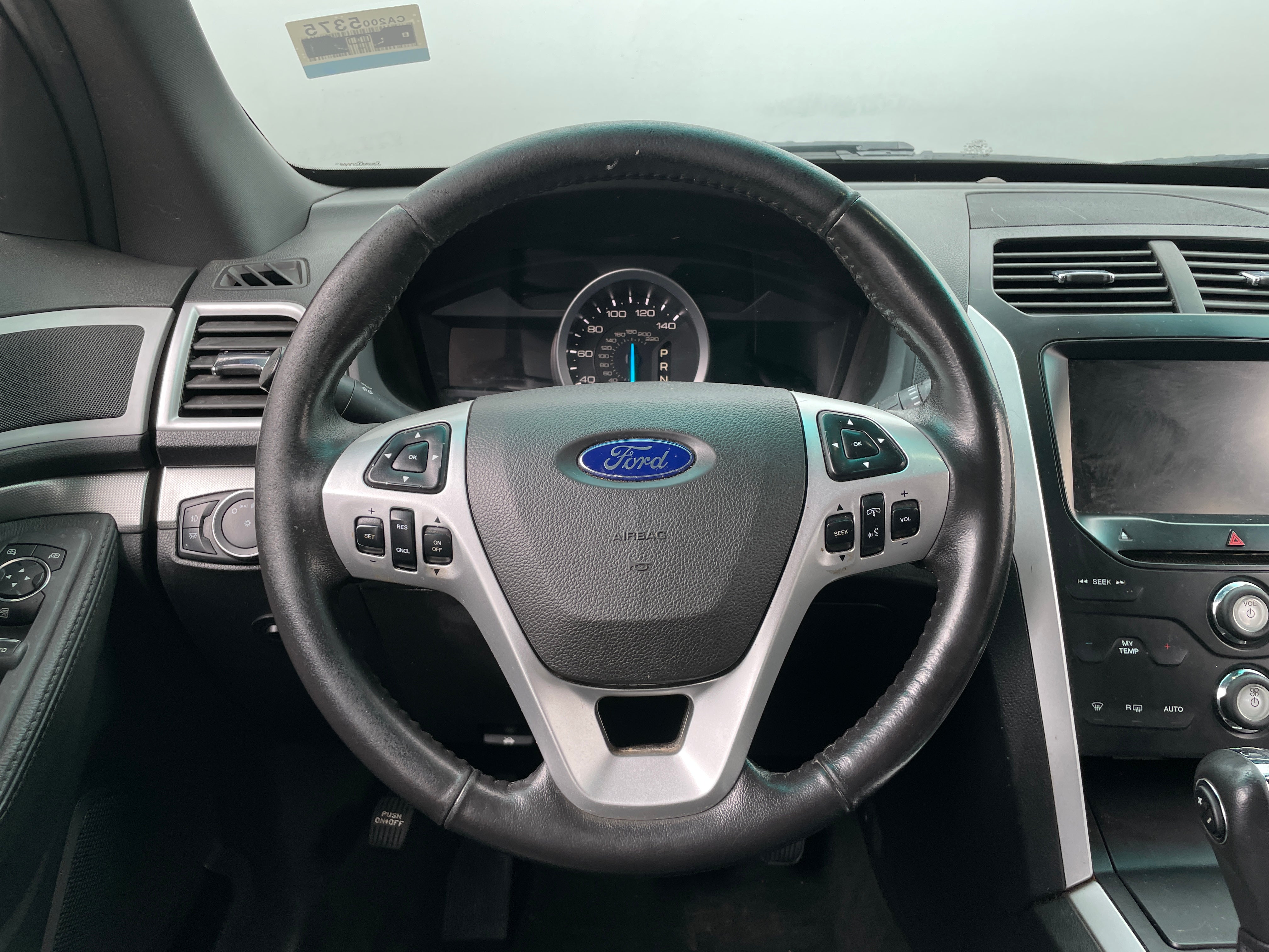 2015 Ford Explorer XLT 4