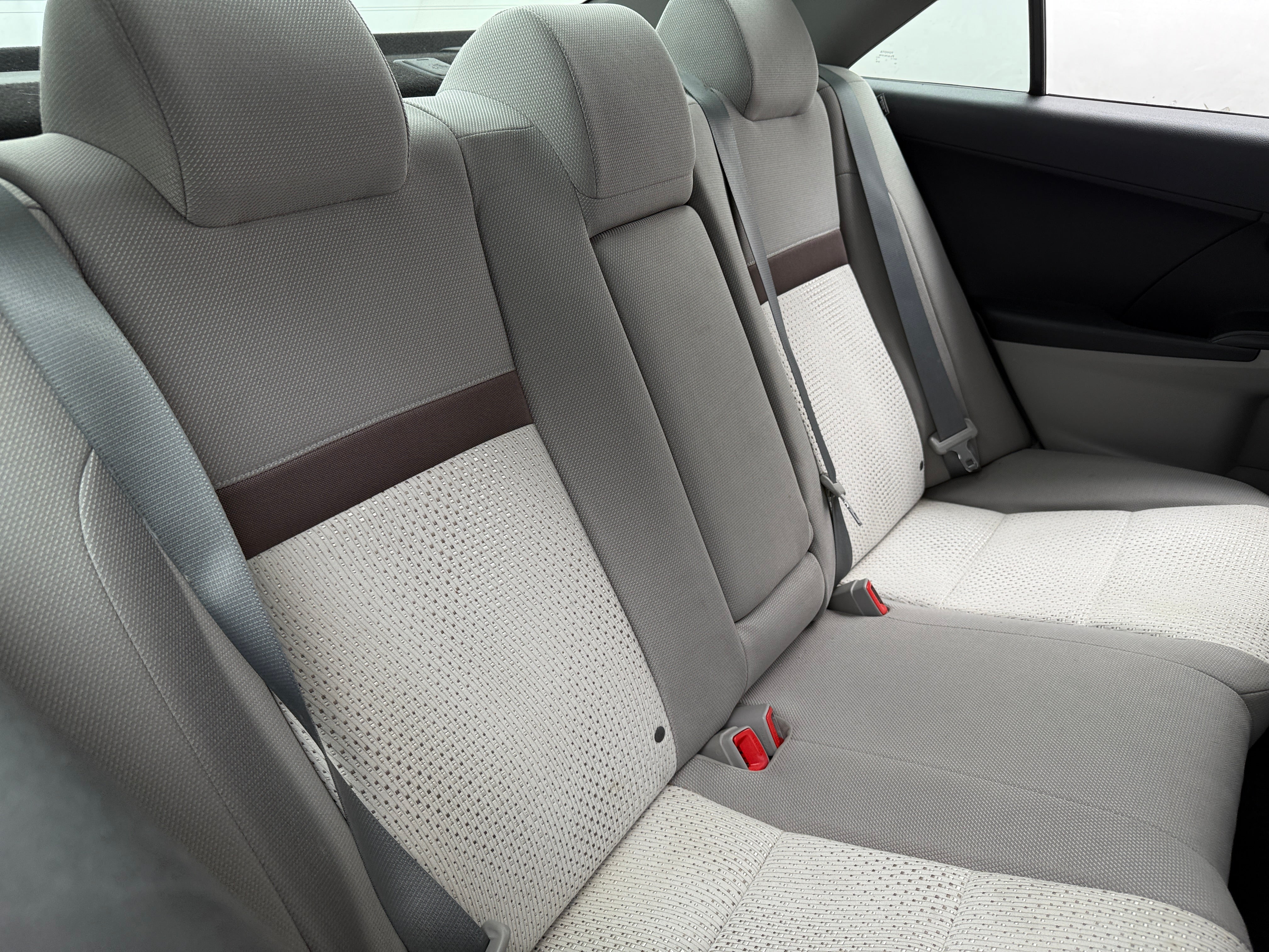 2012 Toyota Camry LE 6