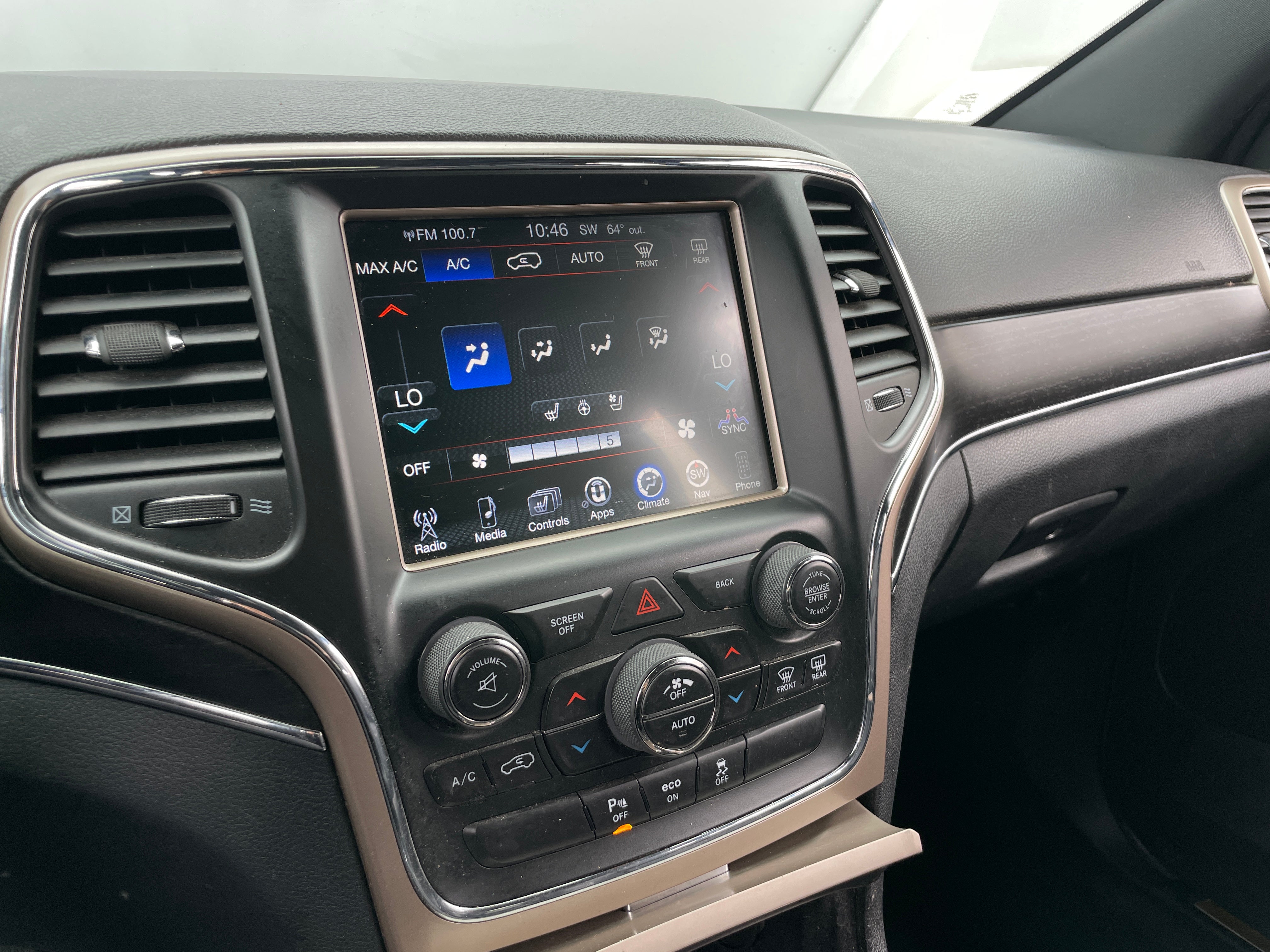 2014 Jeep Grand Cherokee Limited Edition 3