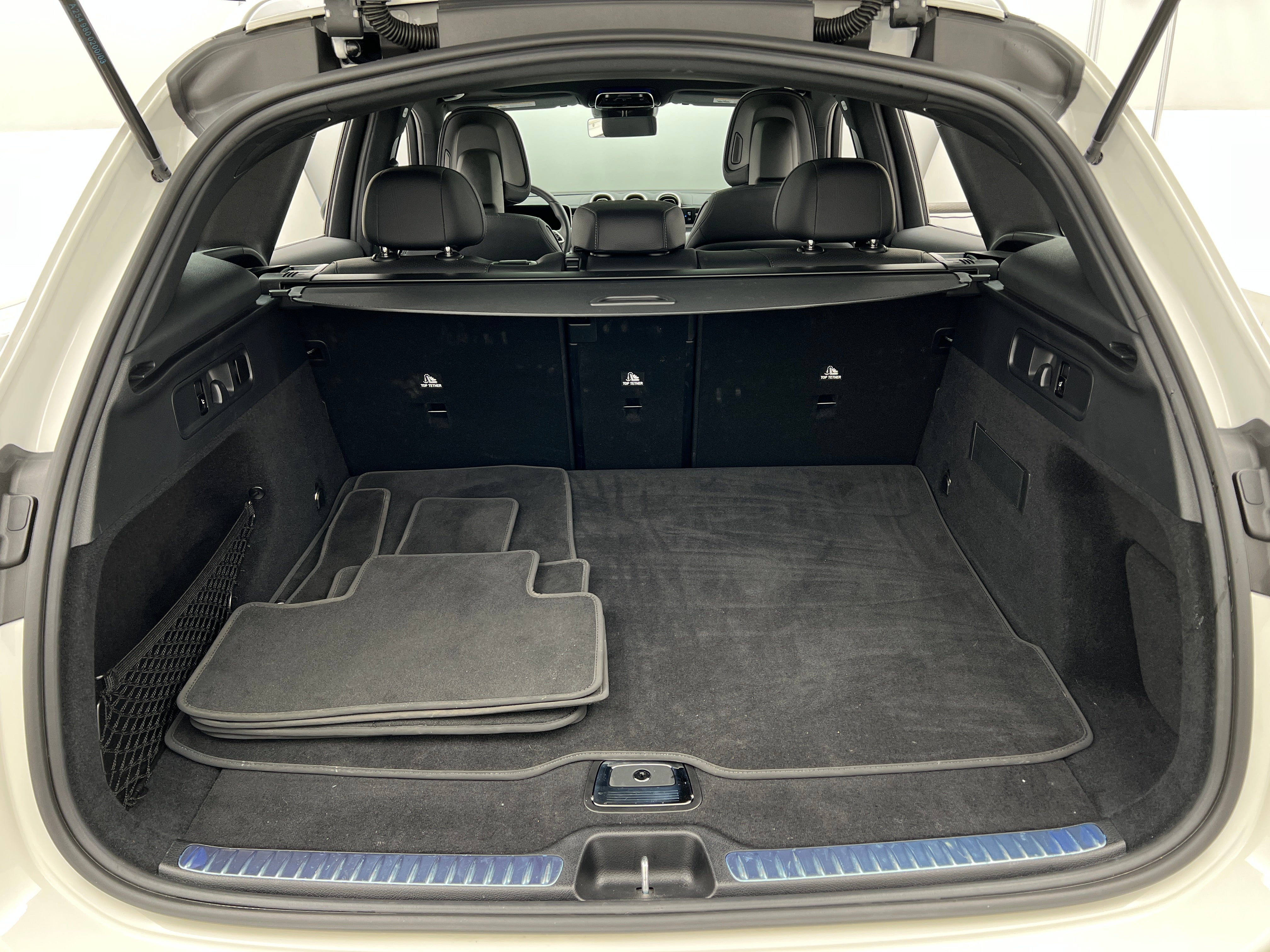 2024 Mercedes-Benz GLC 300 6
