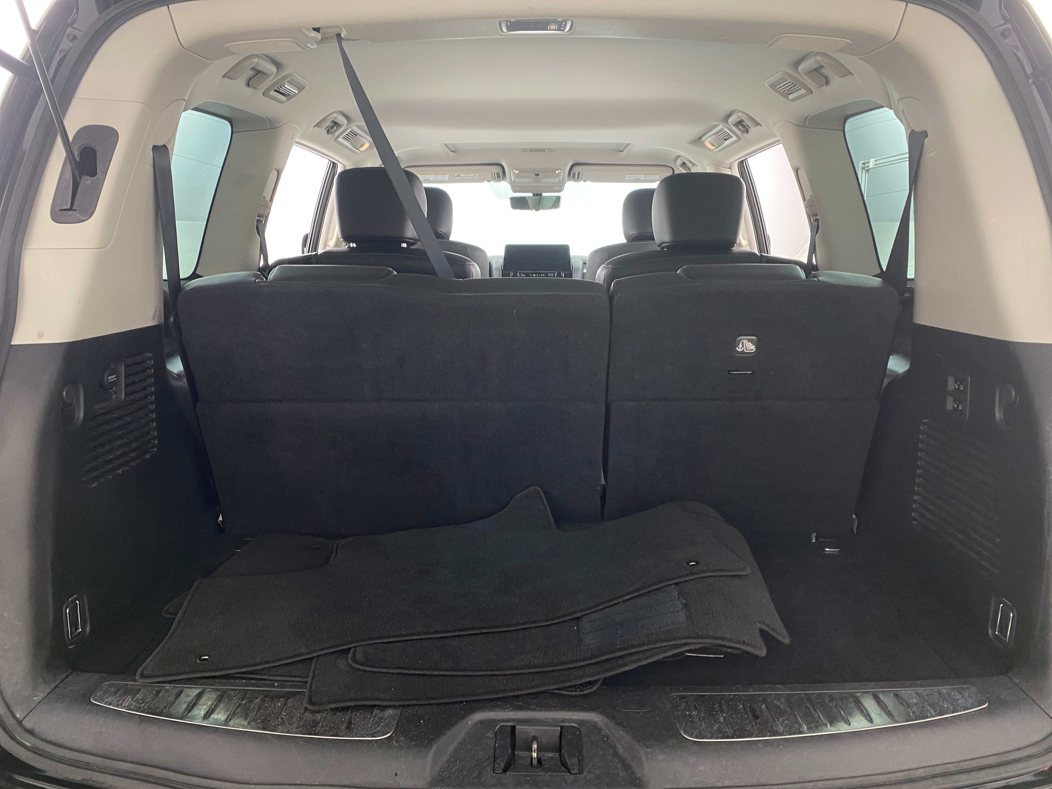 2023 INFINITI QX80 Luxe 6