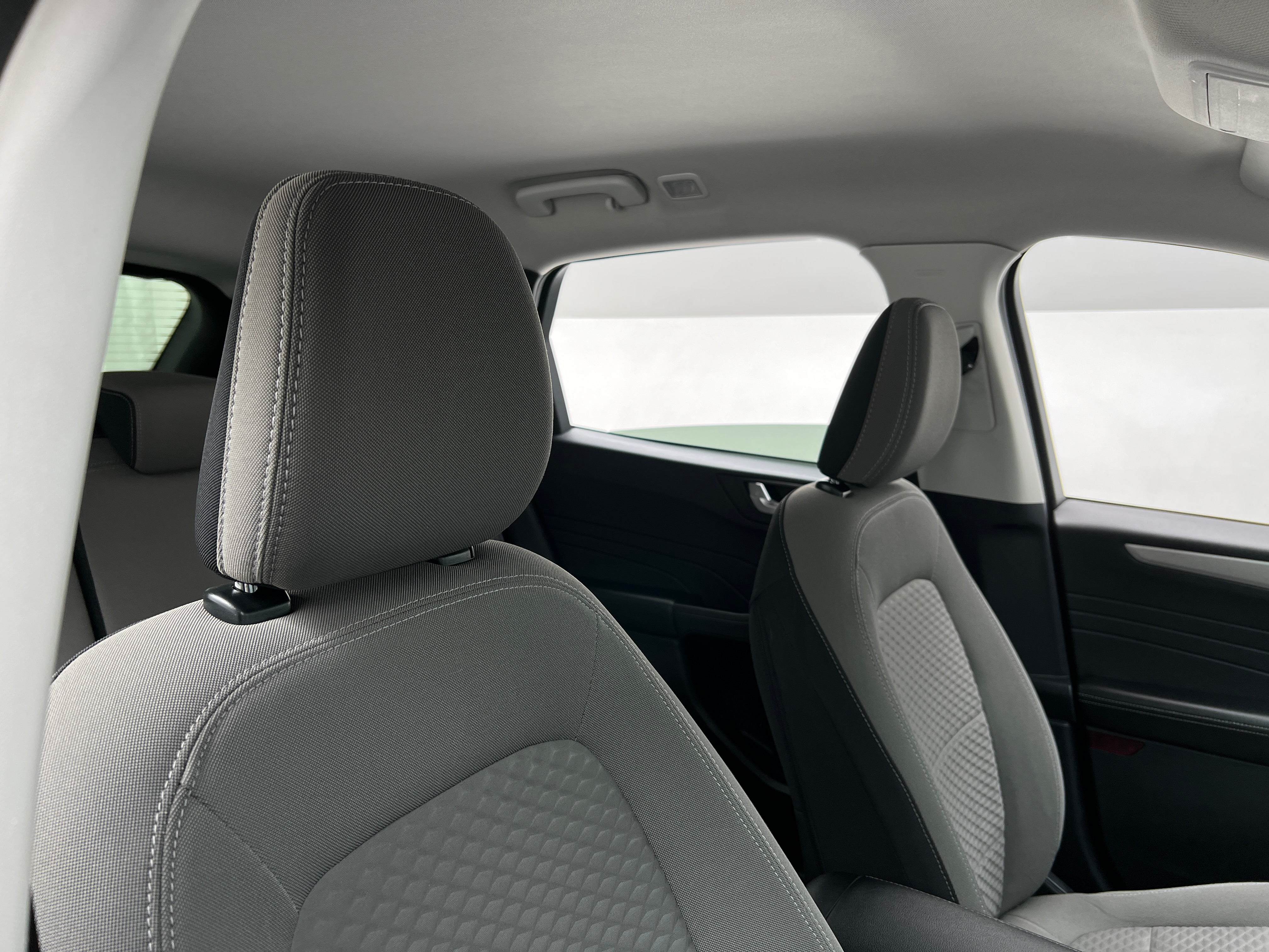 2021 Ford Escape SE 2