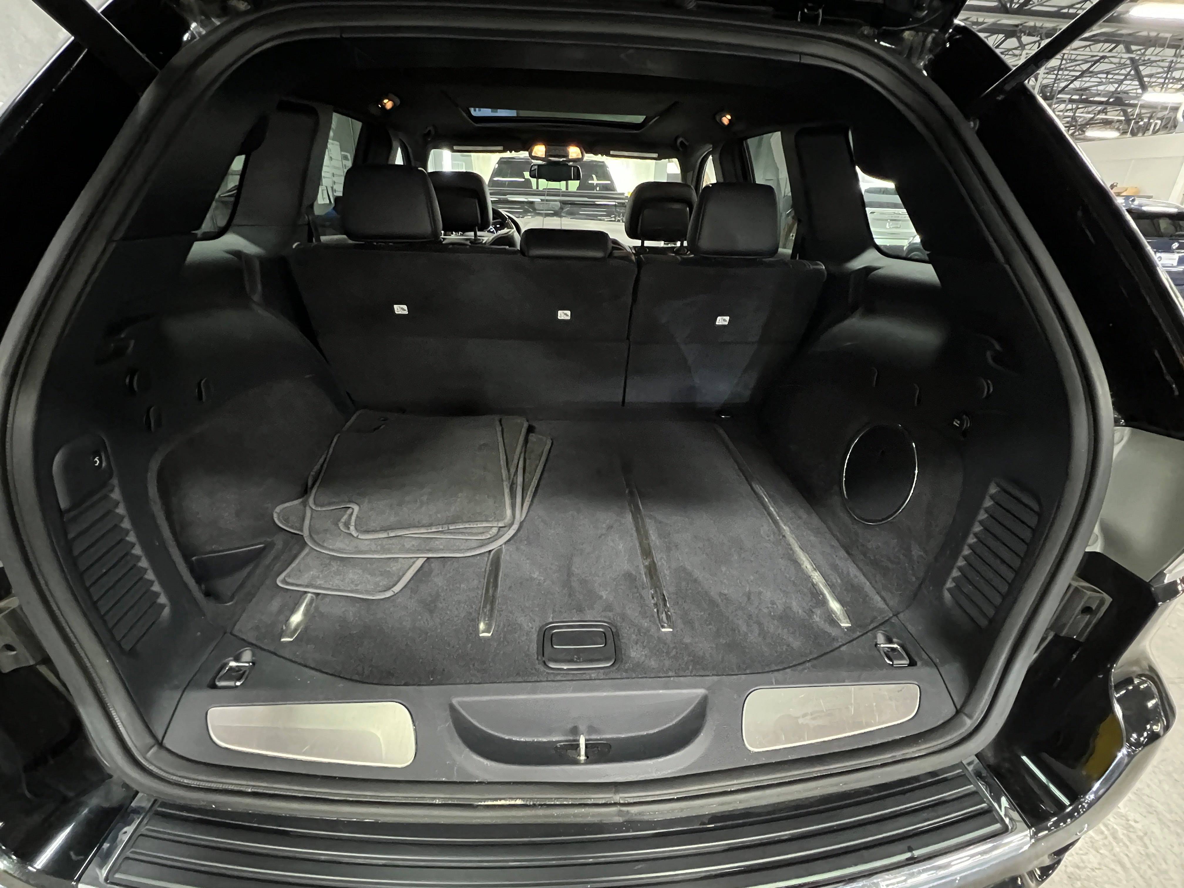 2014 Jeep Grand Cherokee Overland 6