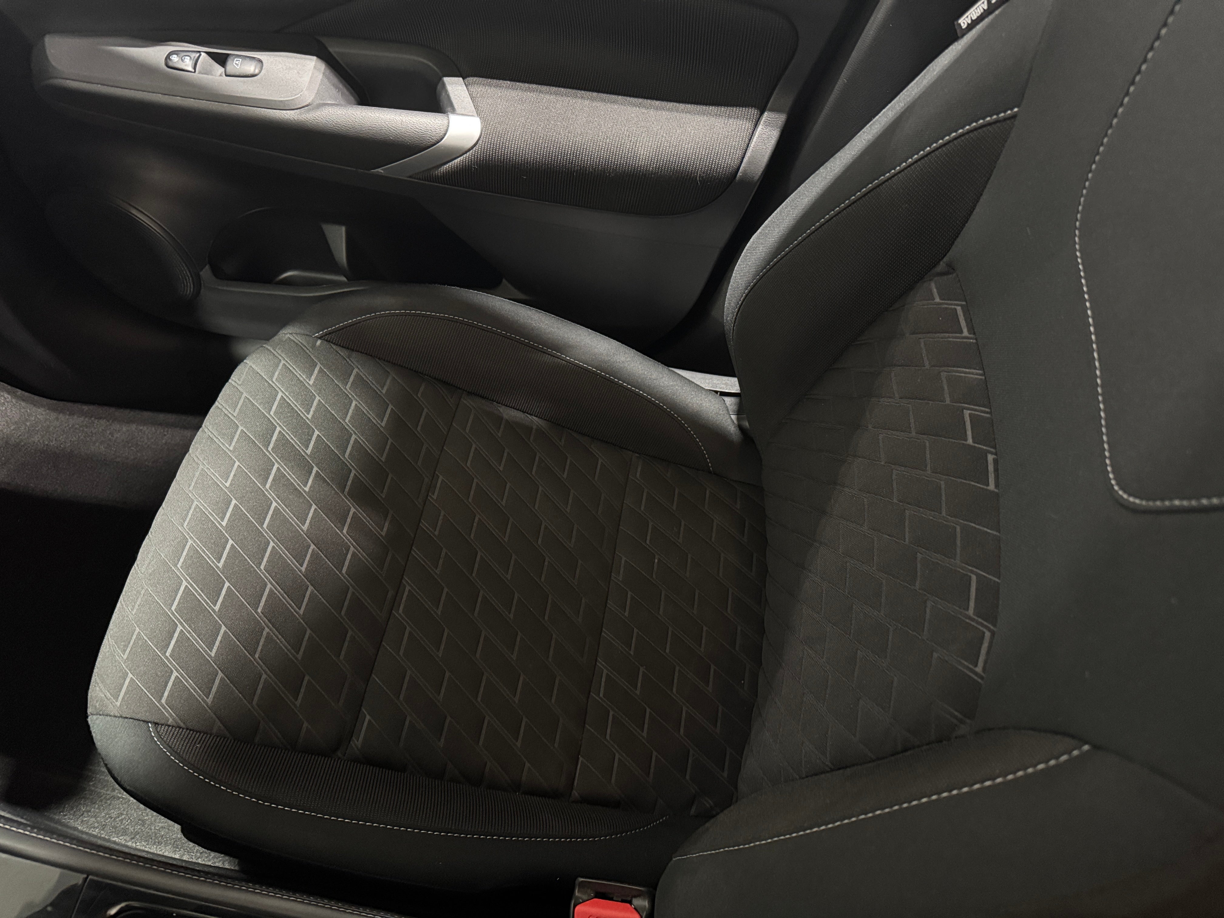 2021 Nissan Kicks SV 2