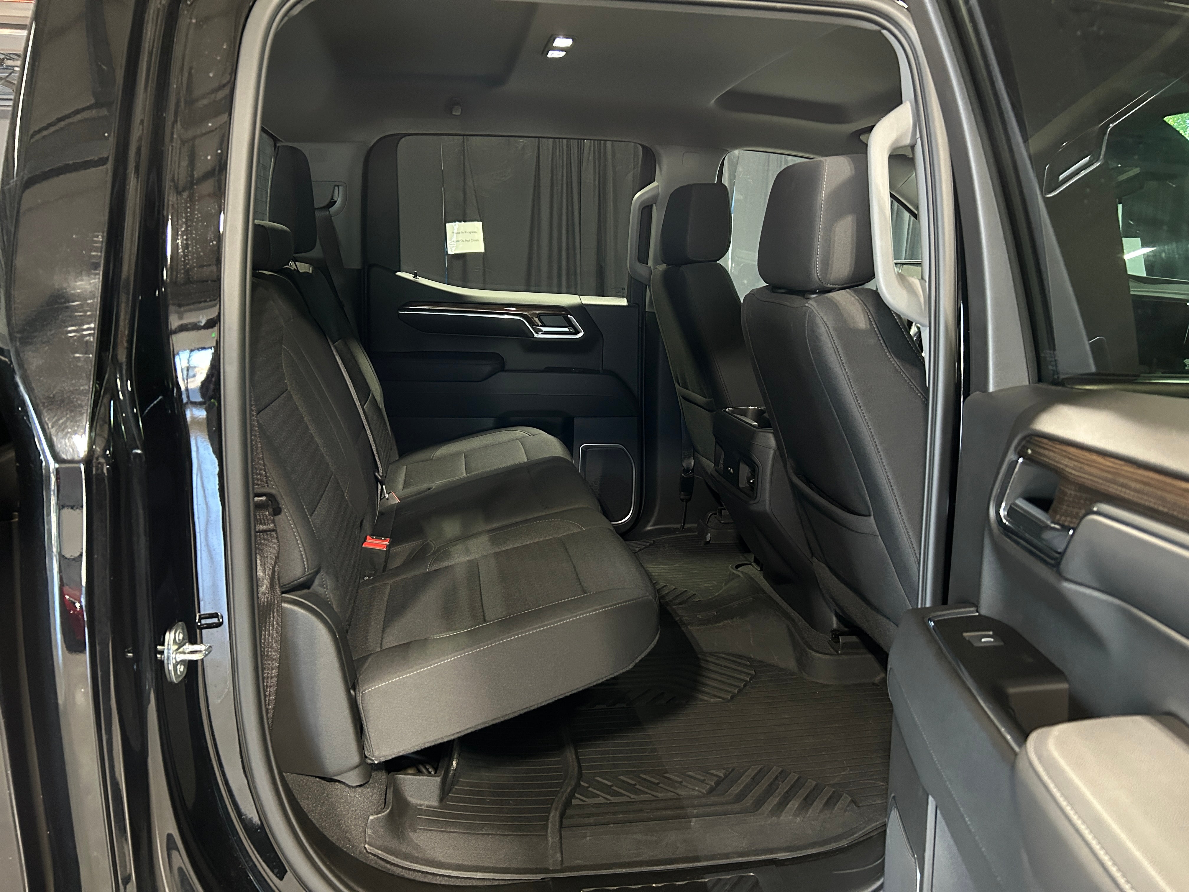 2023 Chevrolet Silverado 1500 RST 6
