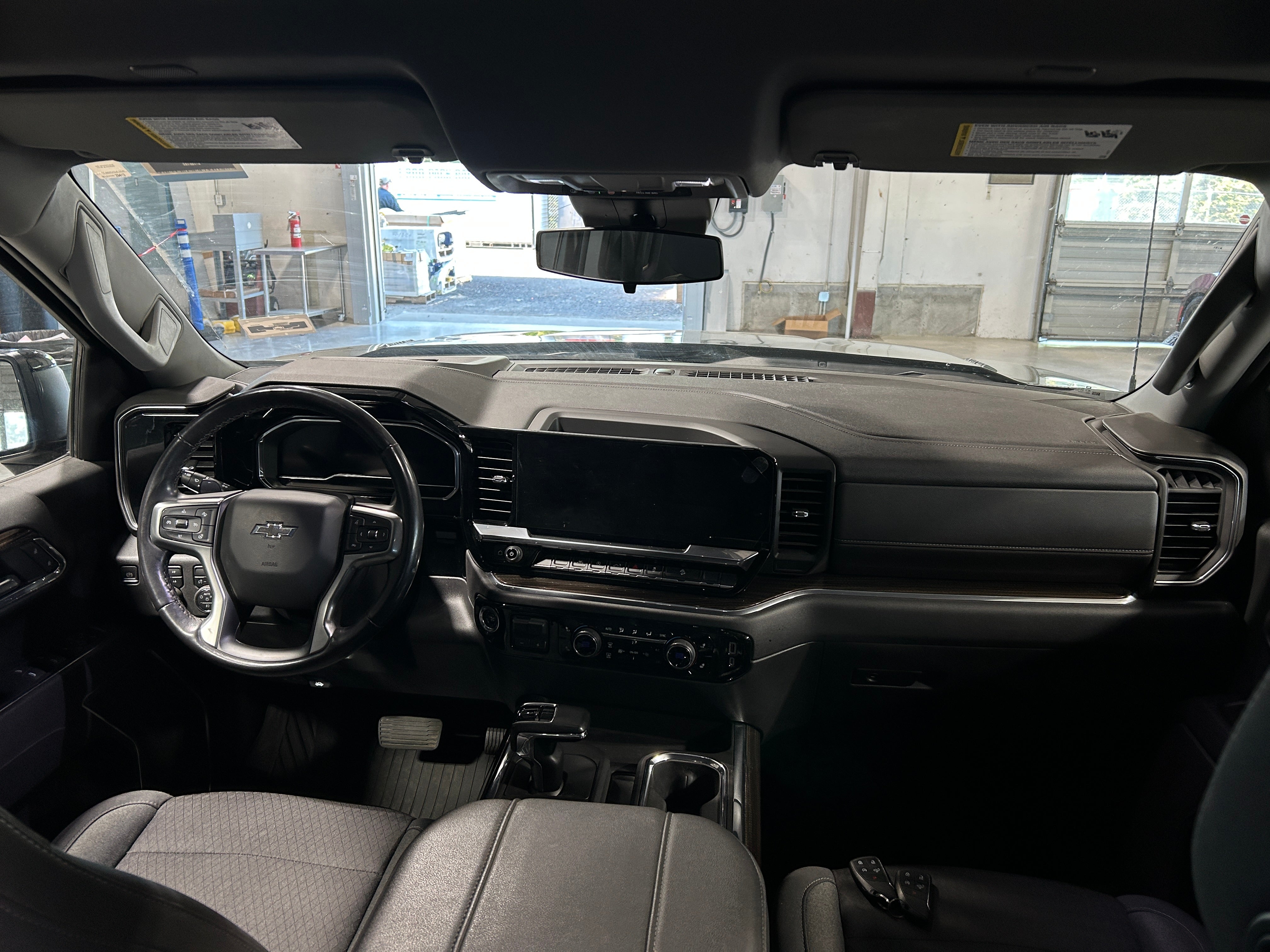 2023 Chevrolet Silverado 1500 RST 3