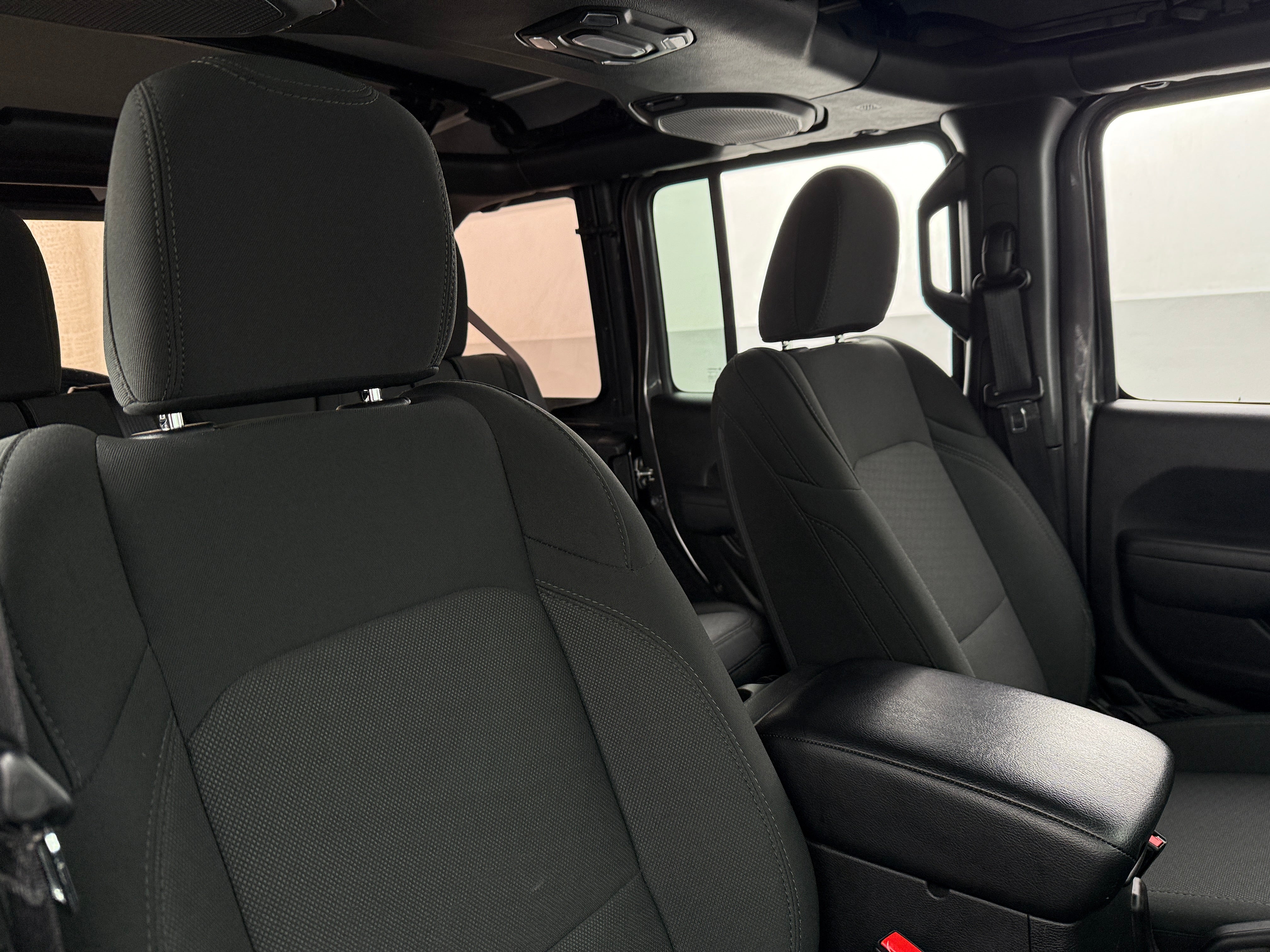 2022 Jeep Wrangler Unlimited Willys 2