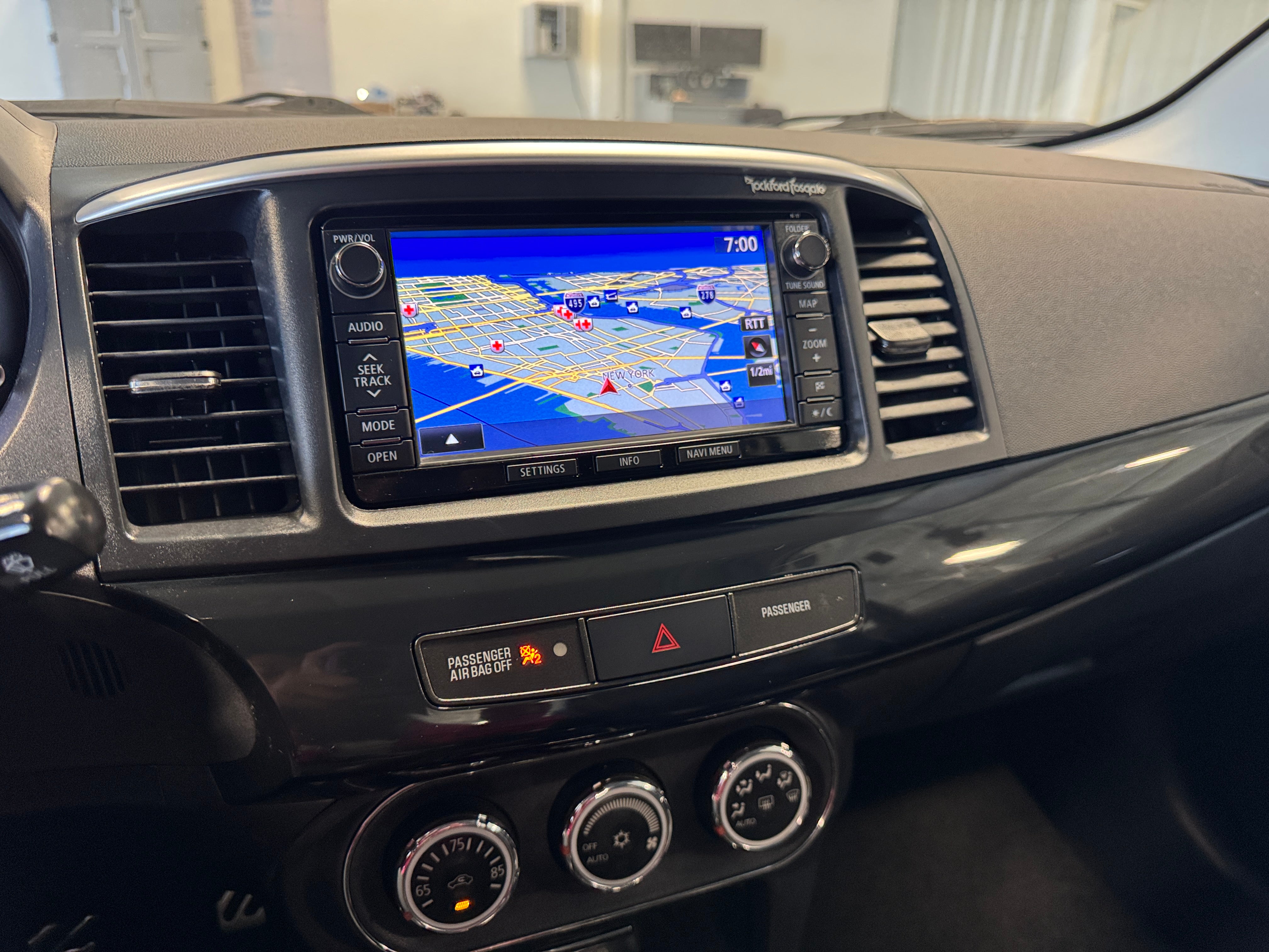 2014 Mitsubishi Lancer  3
