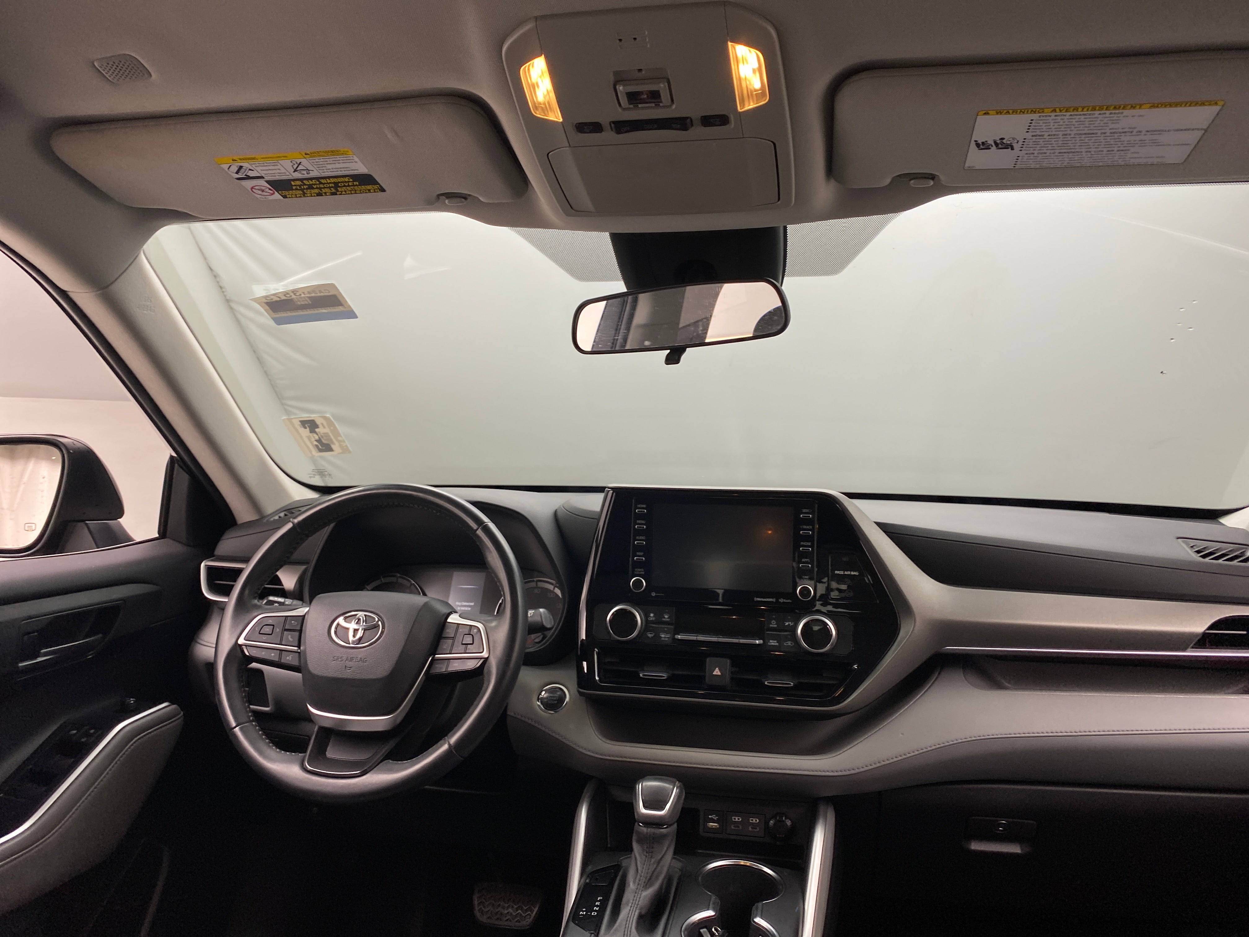 2022 Toyota Highlander LE 3