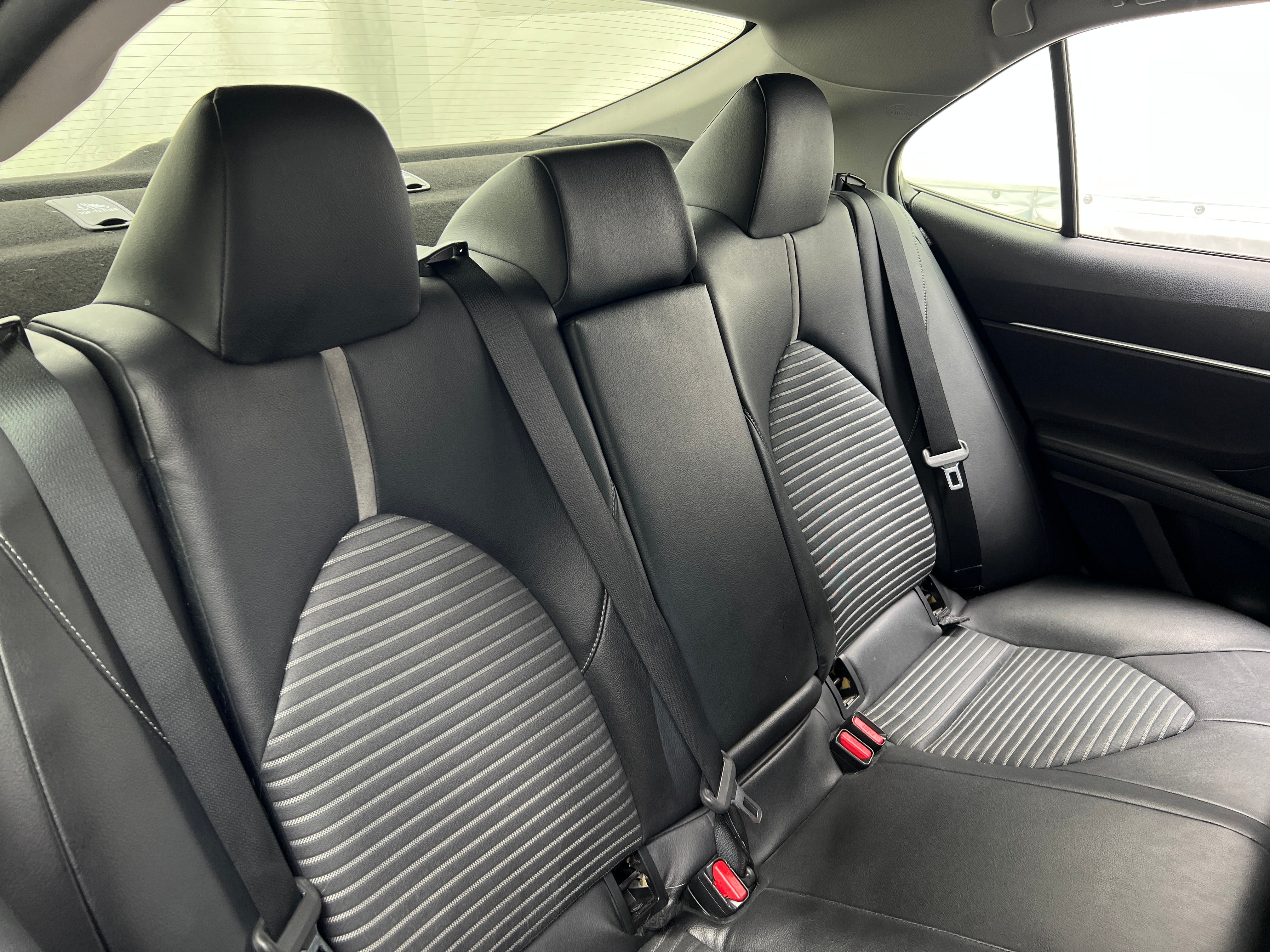 2018 Toyota Camry SE 6