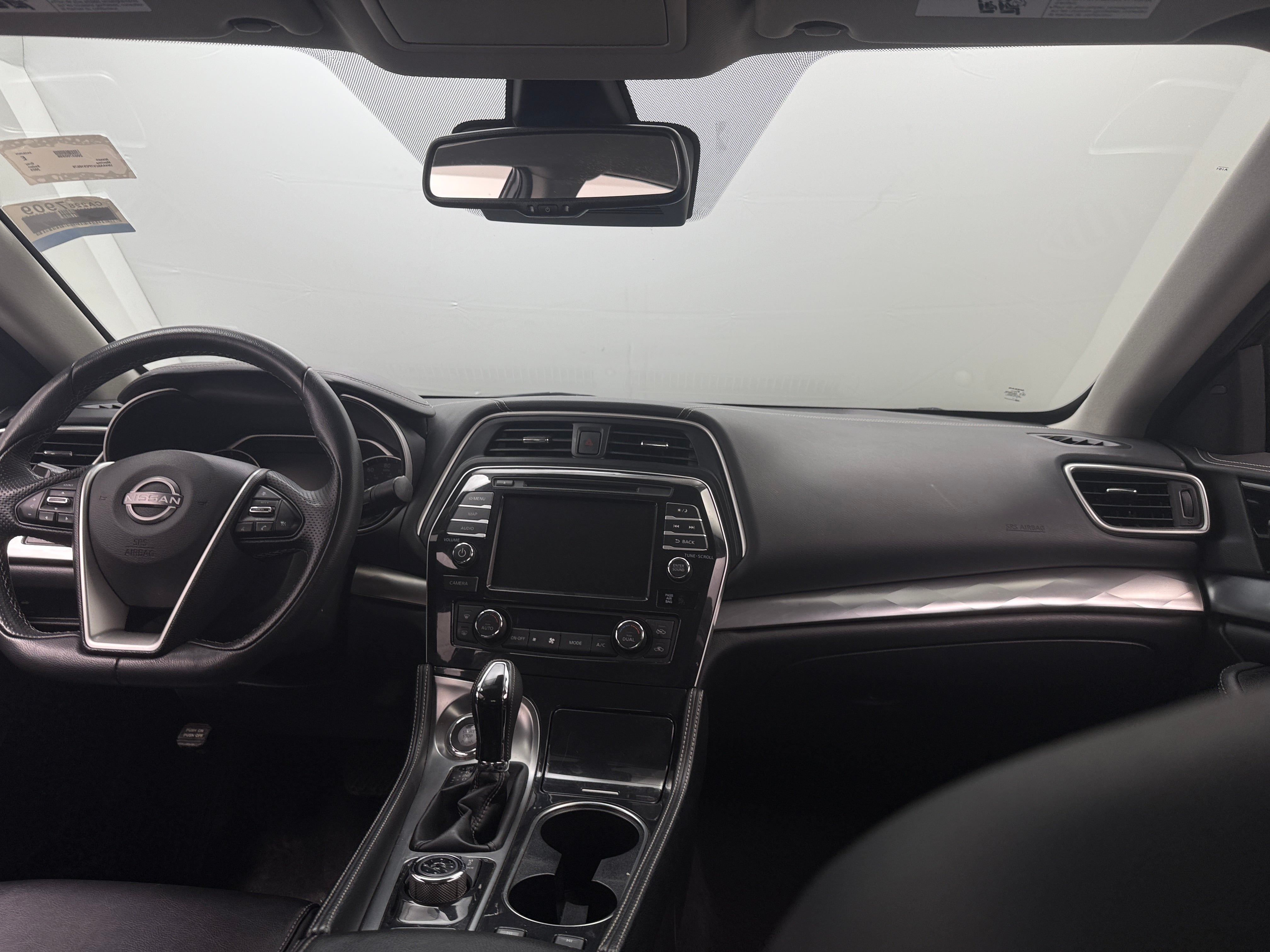 2023 Nissan Maxima SV 2