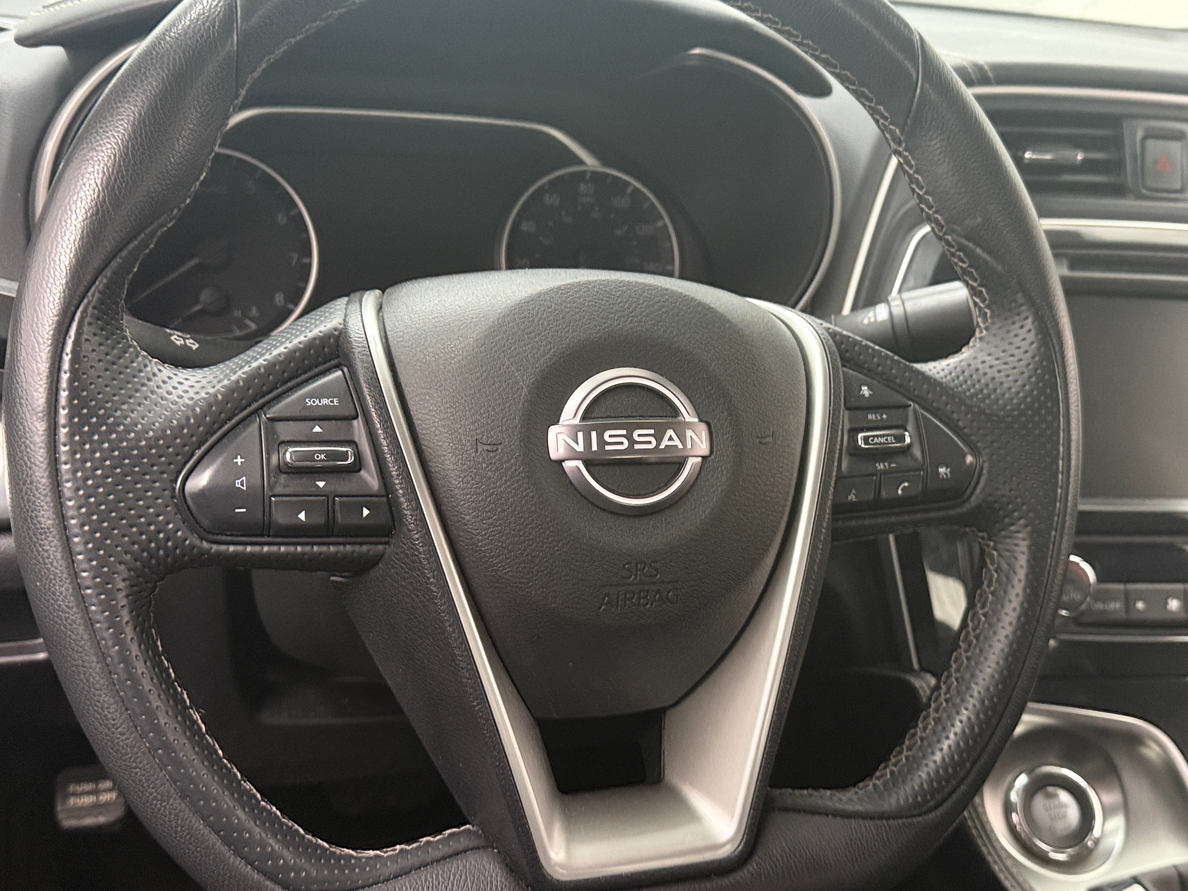 2023 Nissan Maxima SV 4