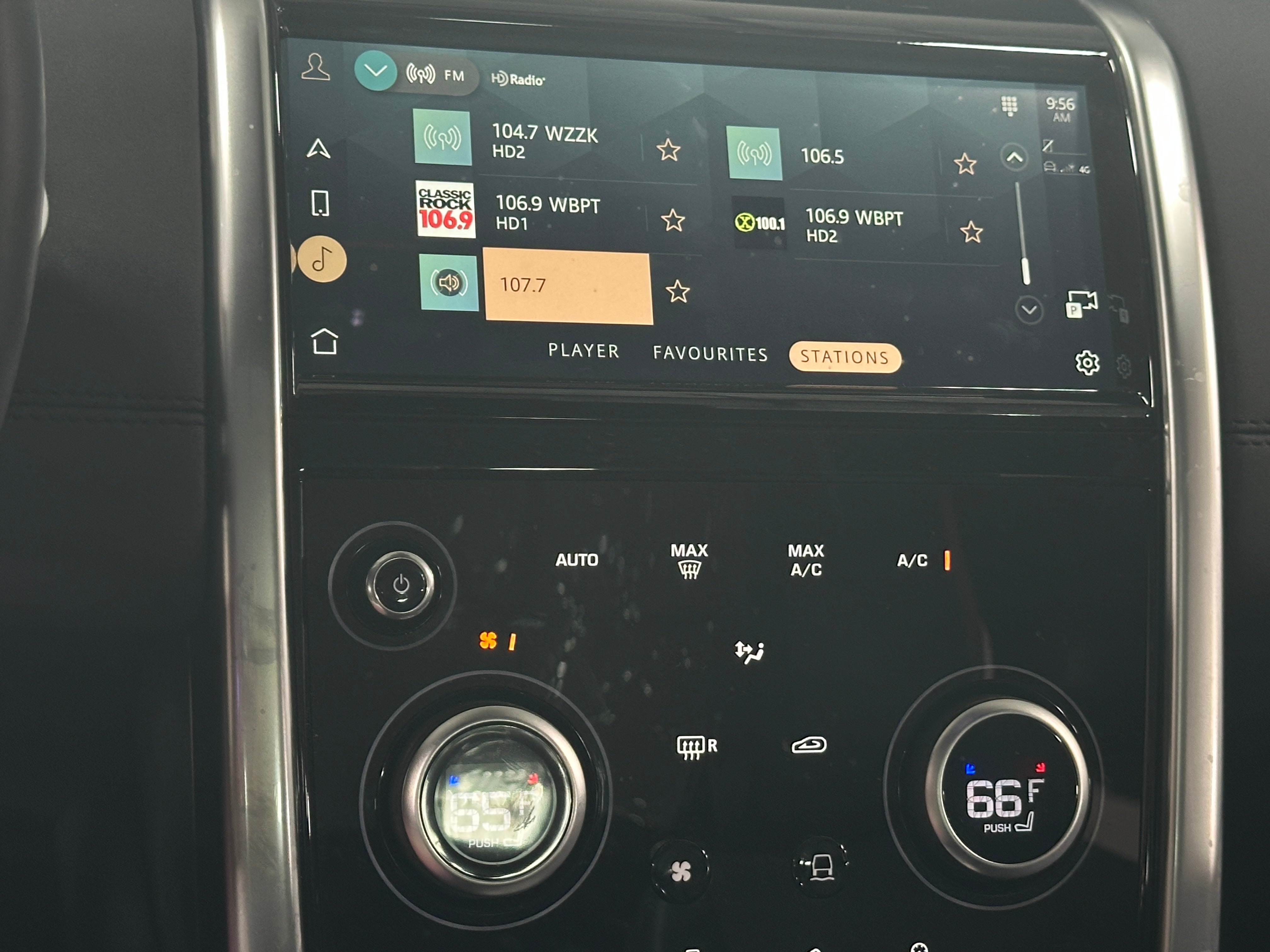 2022 Land Rover Discovery Sport SE 4