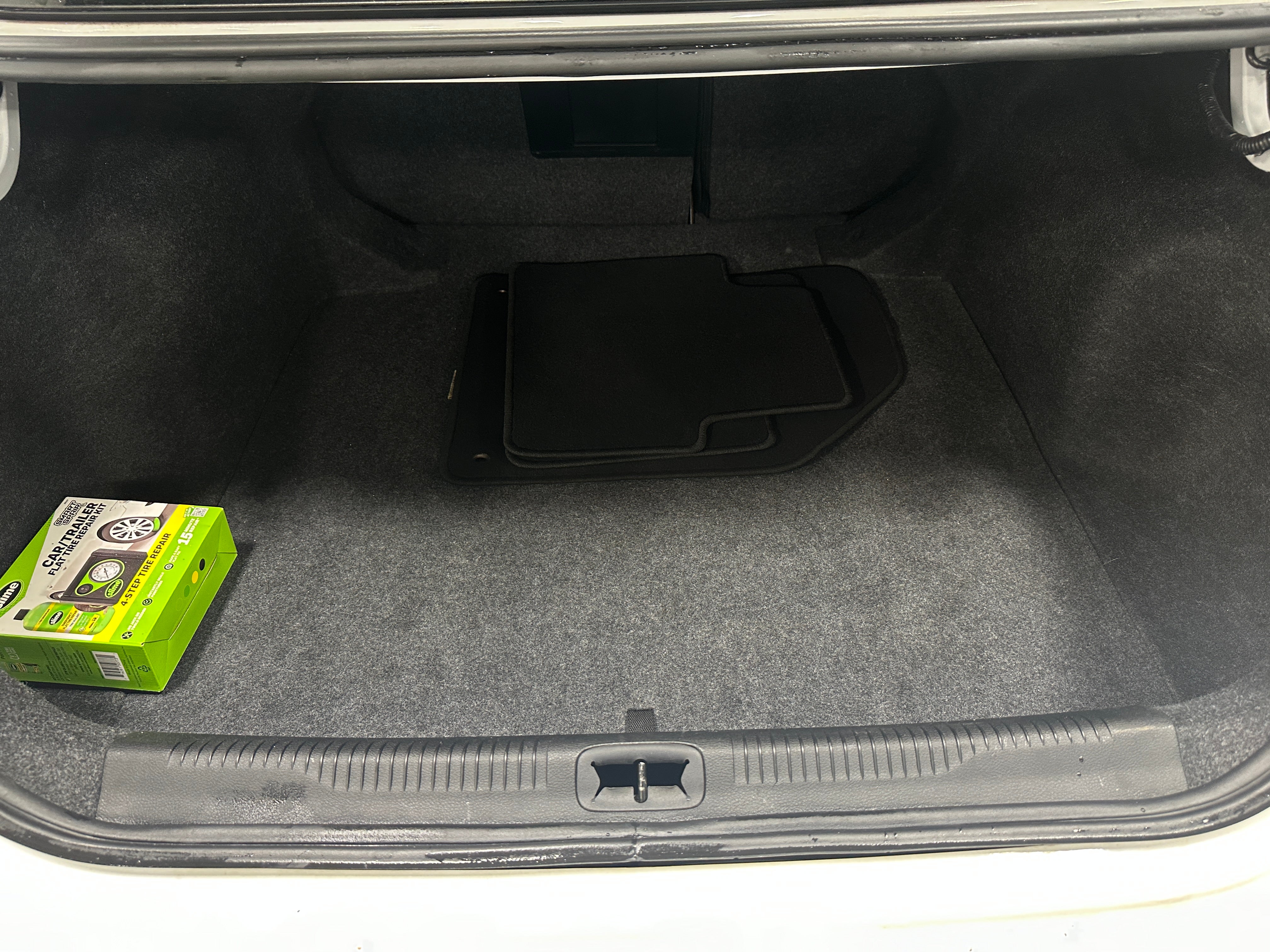 2017 Chrysler 200 LX 7