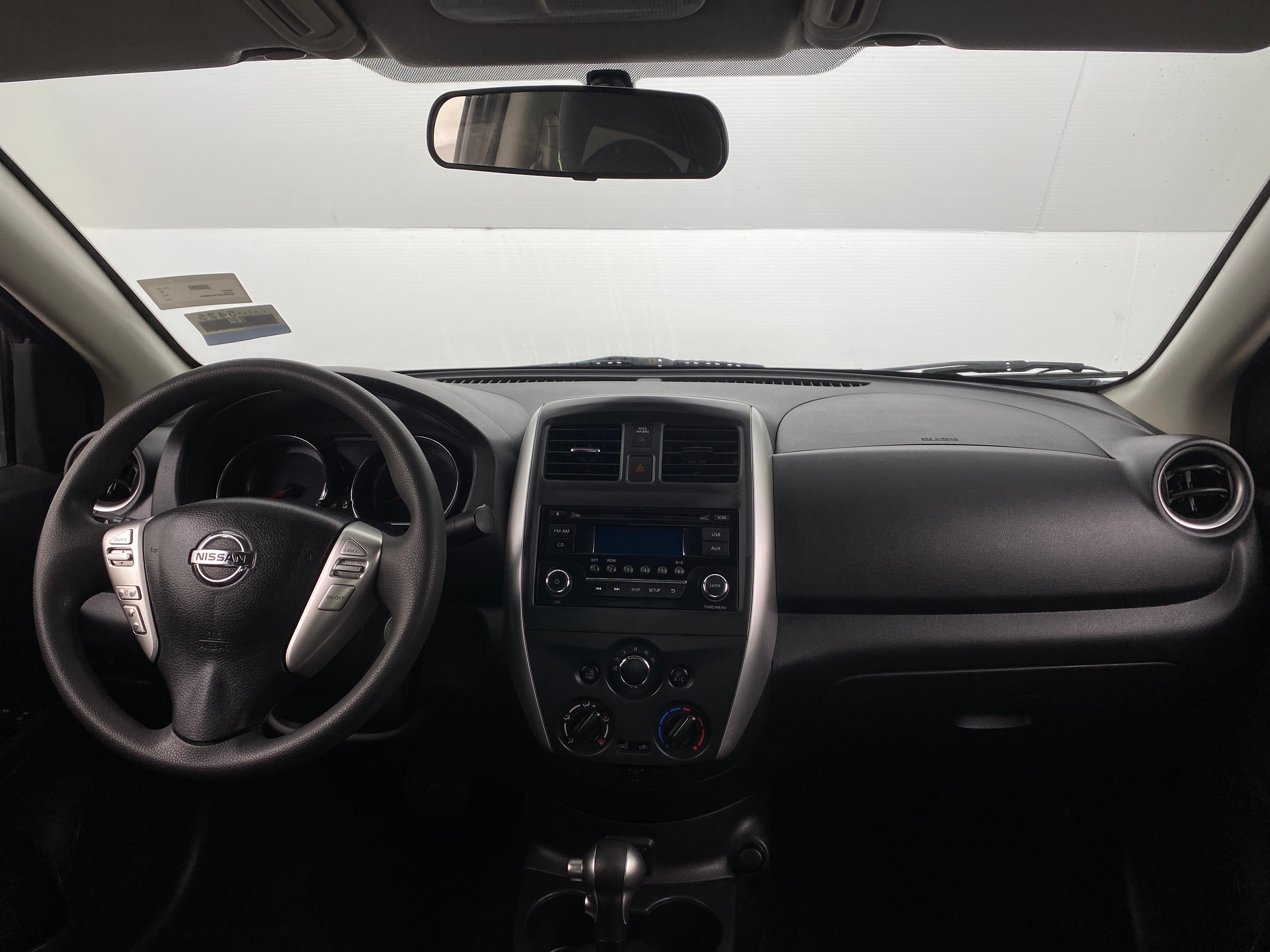 2017 Nissan Versa SV 3