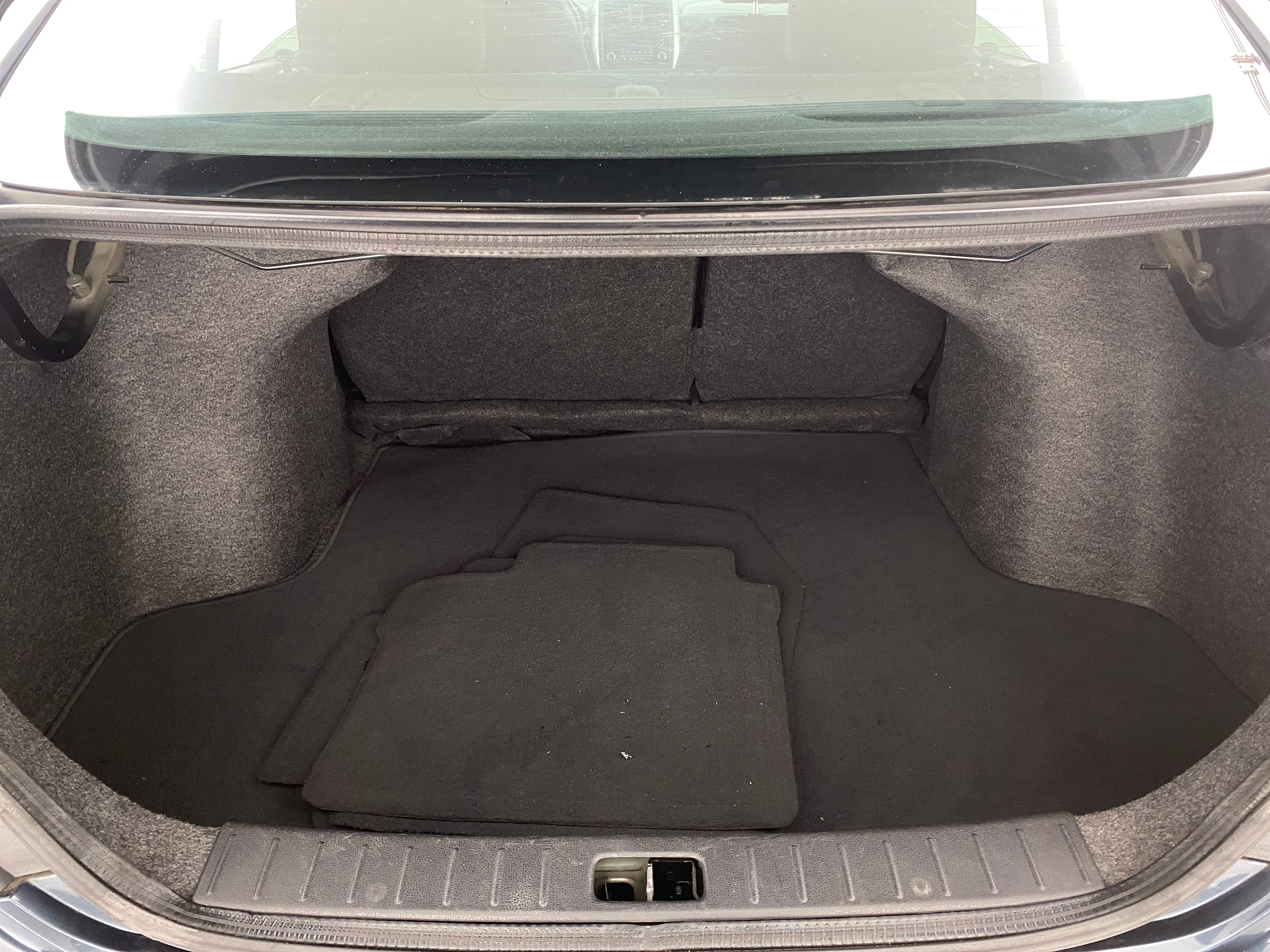 2017 Nissan Versa SV 7