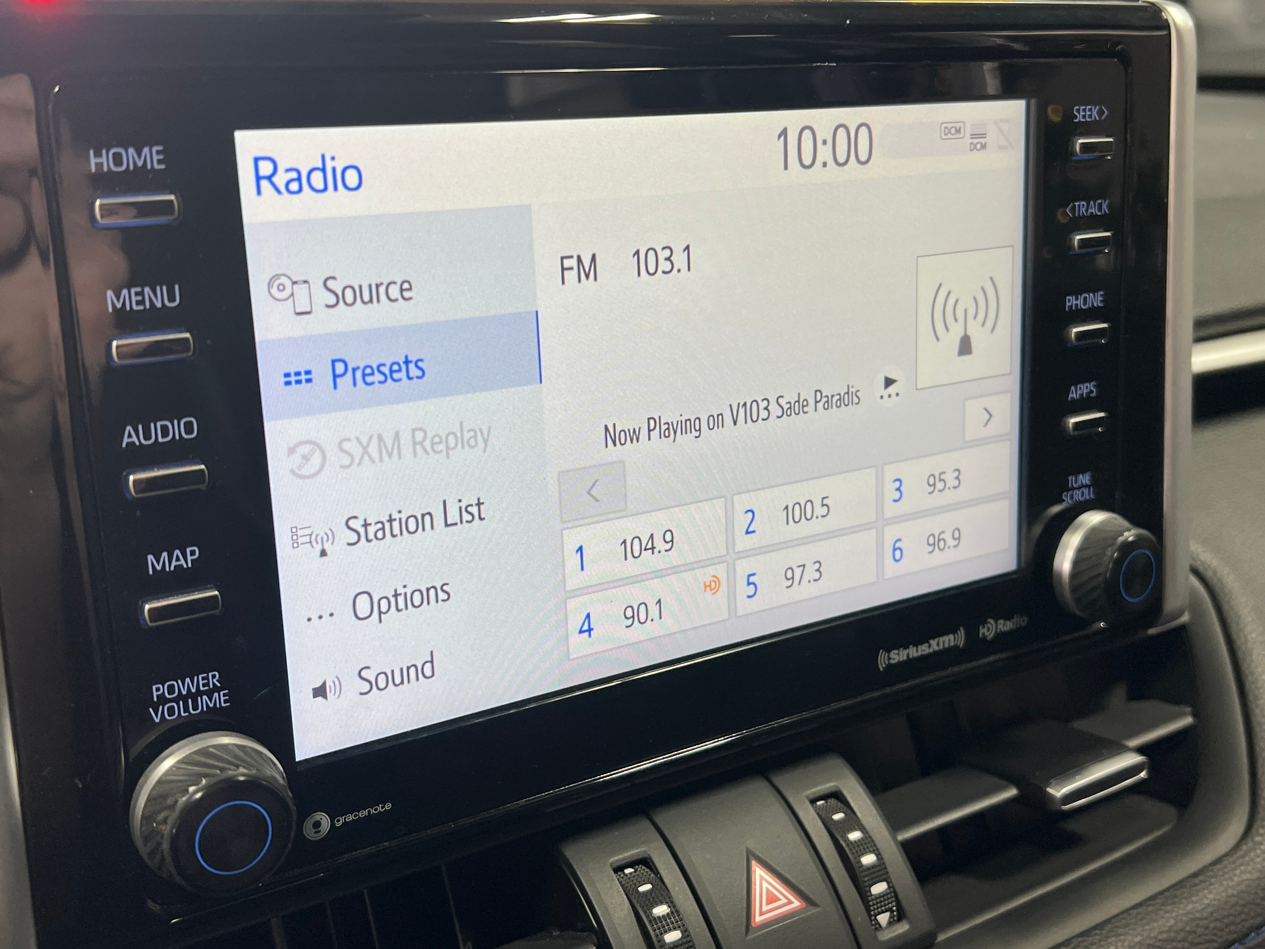 2021 Toyota RAV4 XSE 4