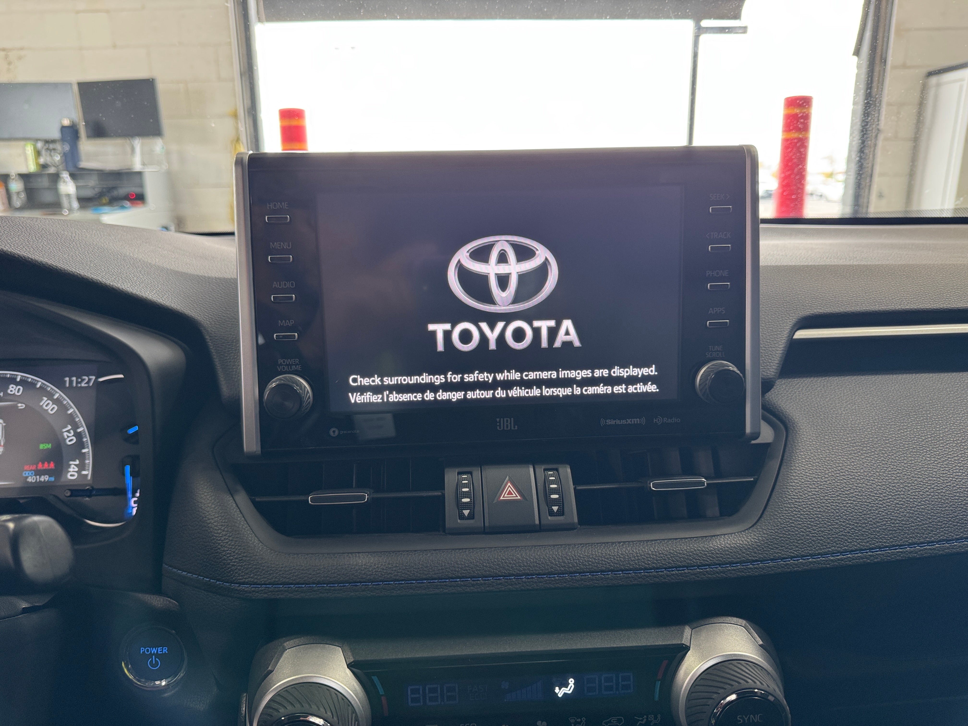 2022 Toyota RAV4 XSE 4