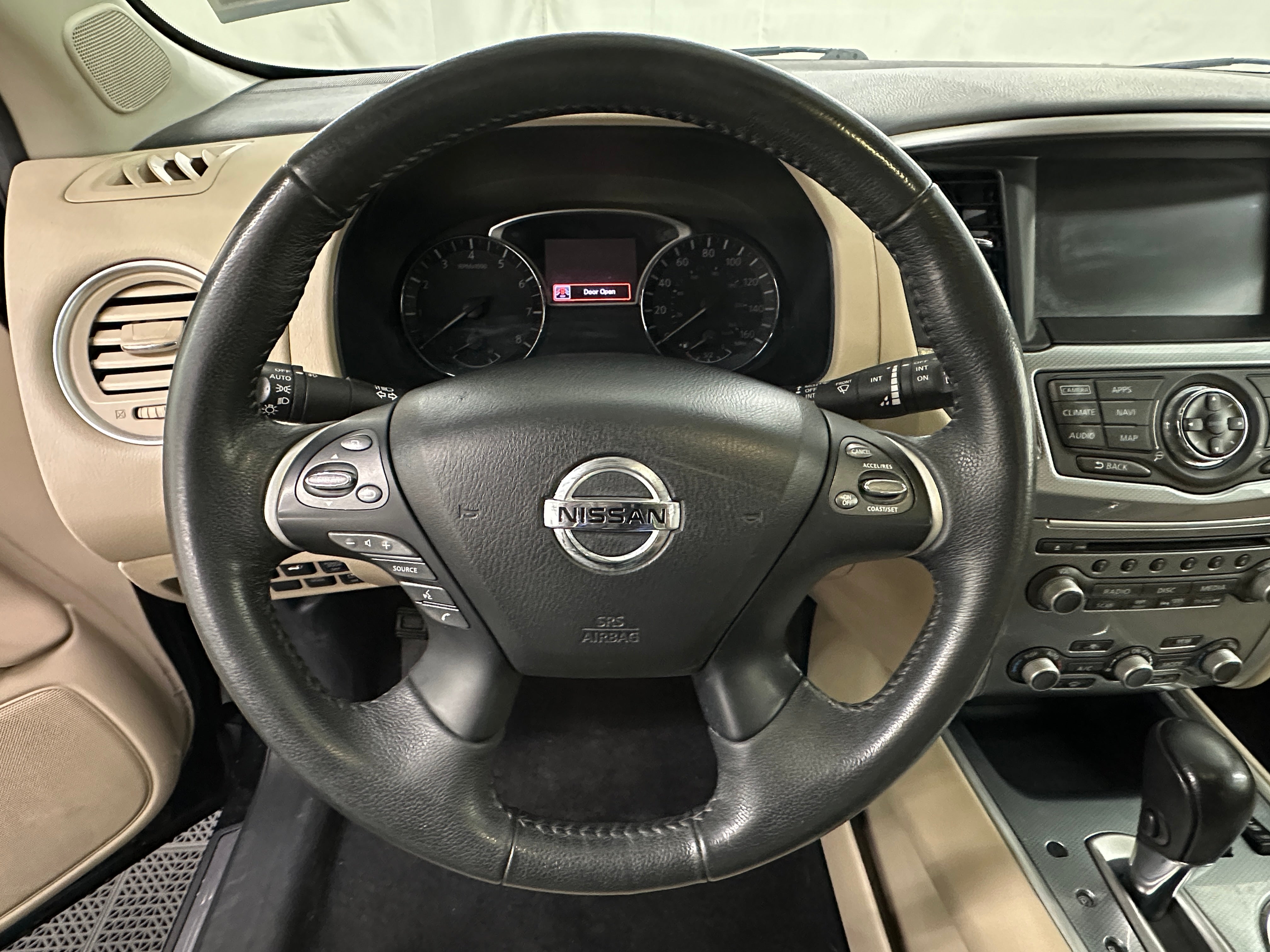 2017 Nissan Pathfinder SL 4