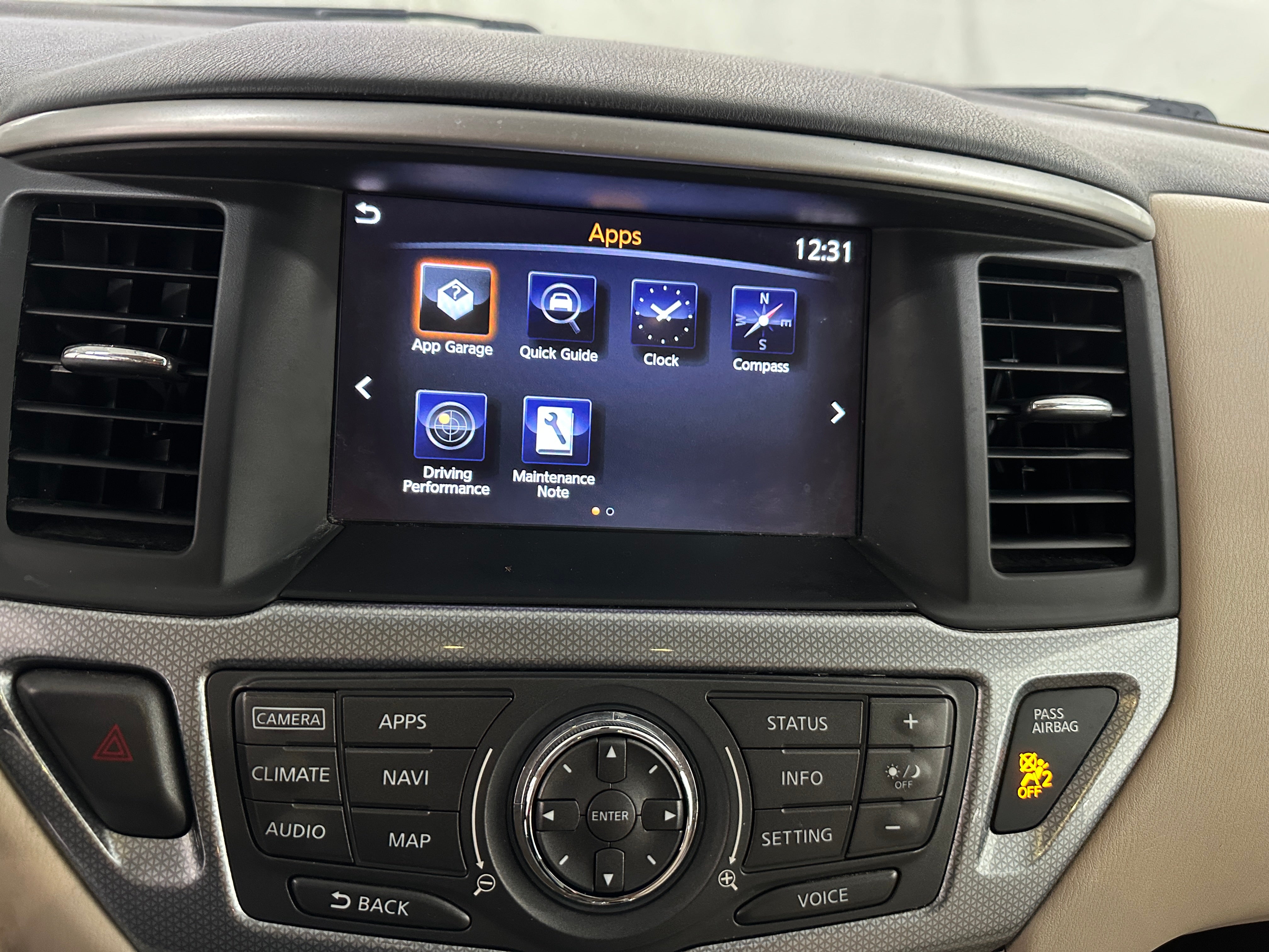 2017 Nissan Pathfinder SL 3