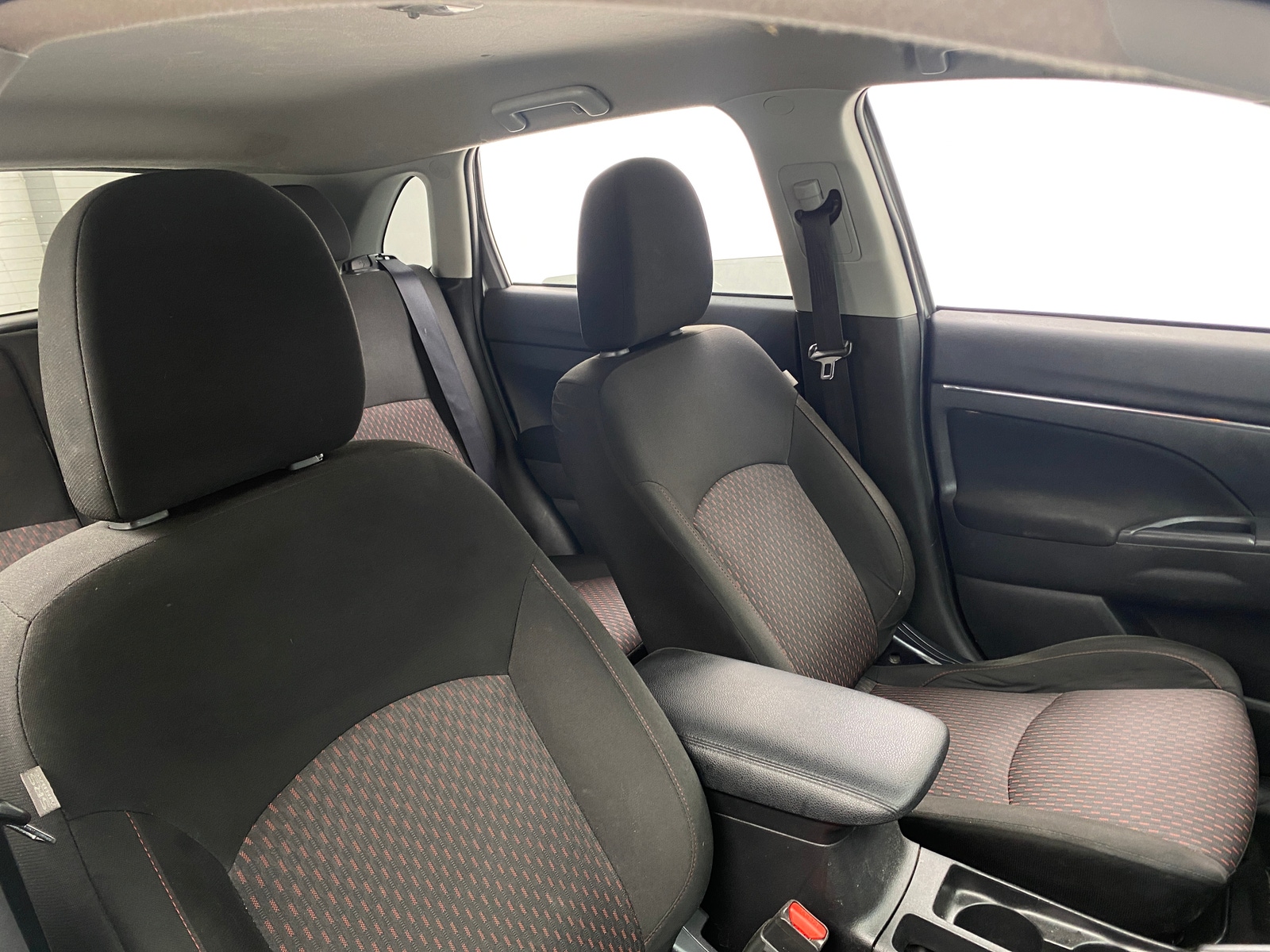 Thumbnail: 2019 Mitsubishi Outlander Sport - 2