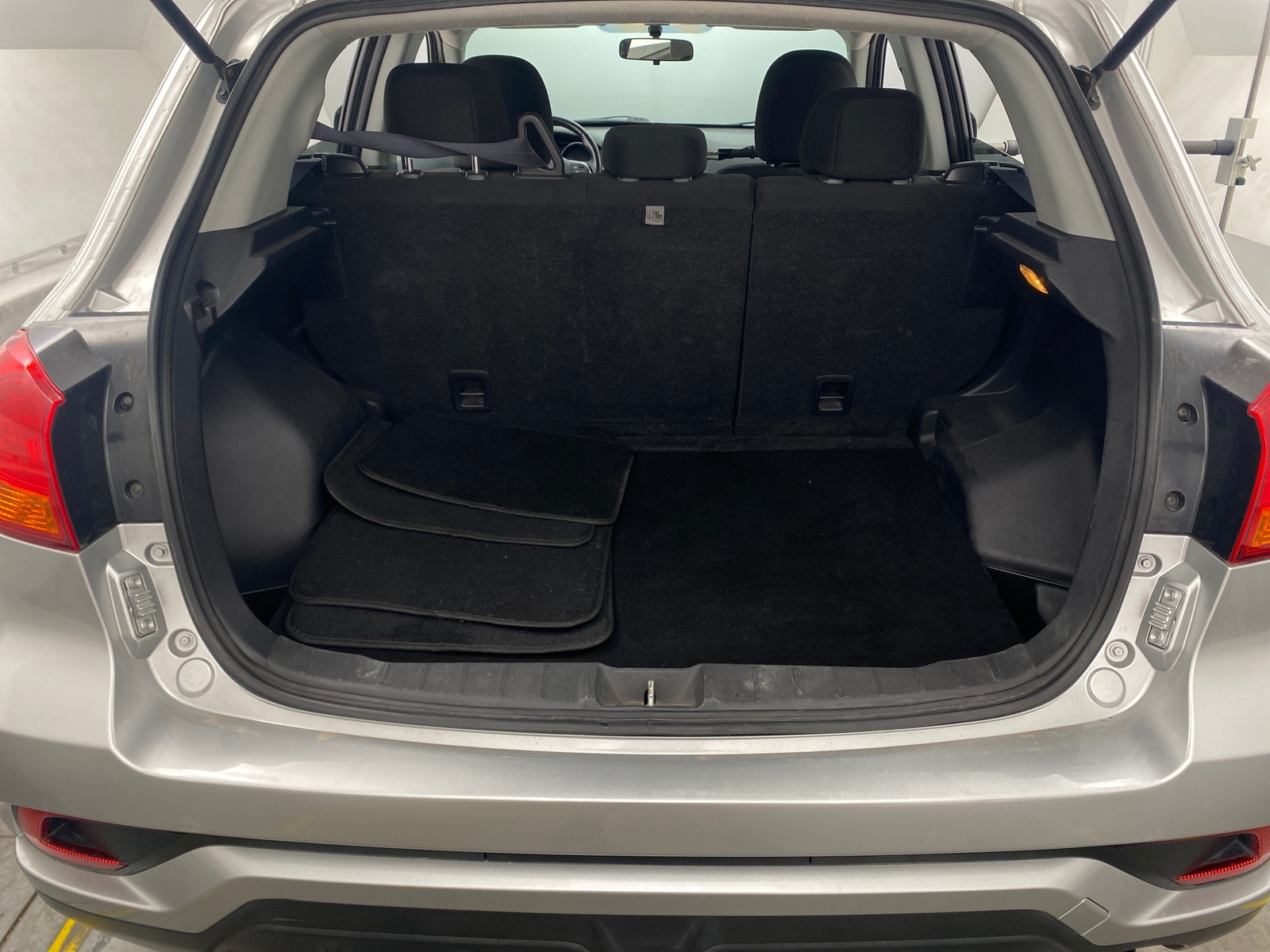 Thumbnail: 2019 Mitsubishi Outlander Sport - 7