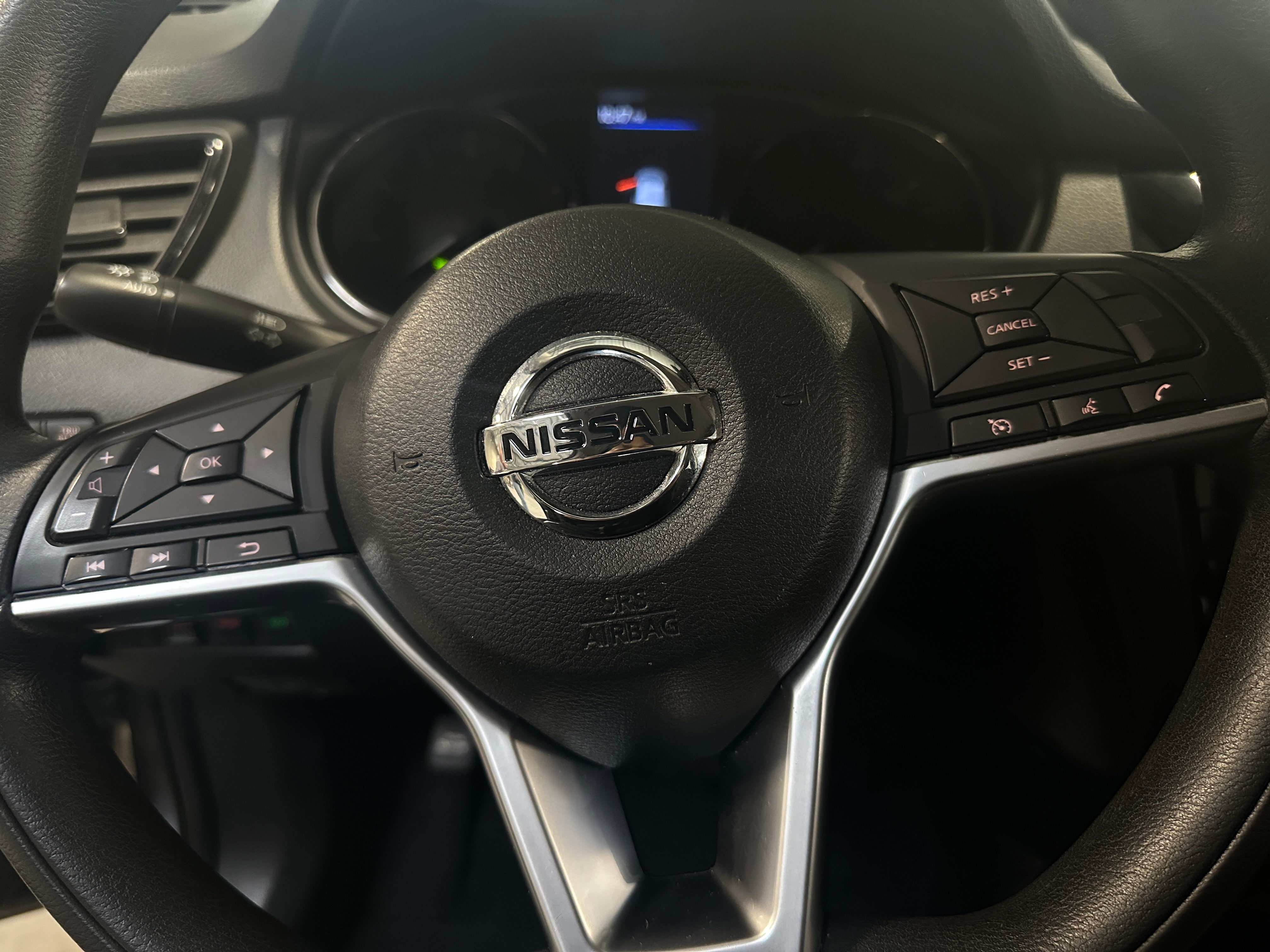 2019 Nissan Rogue S 5