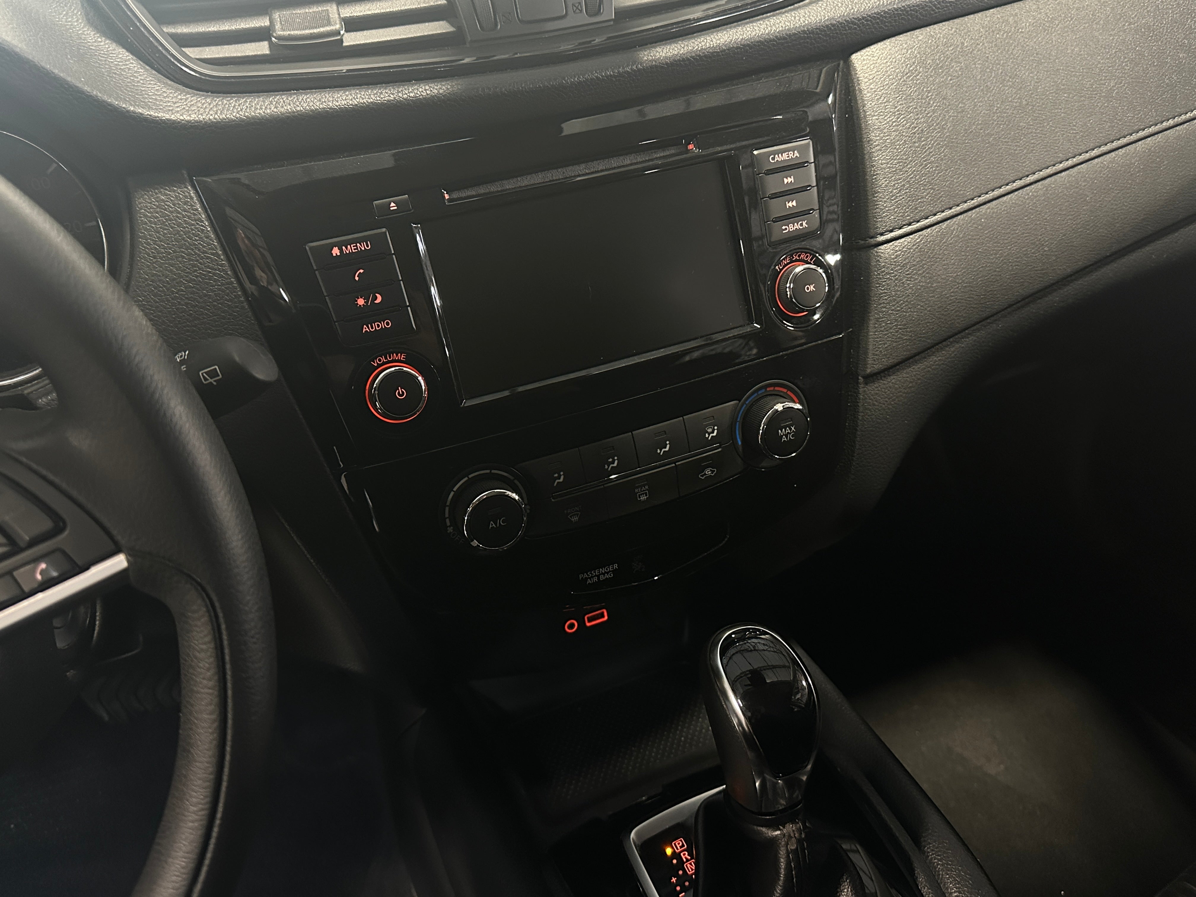 2019 Nissan Rogue S 4