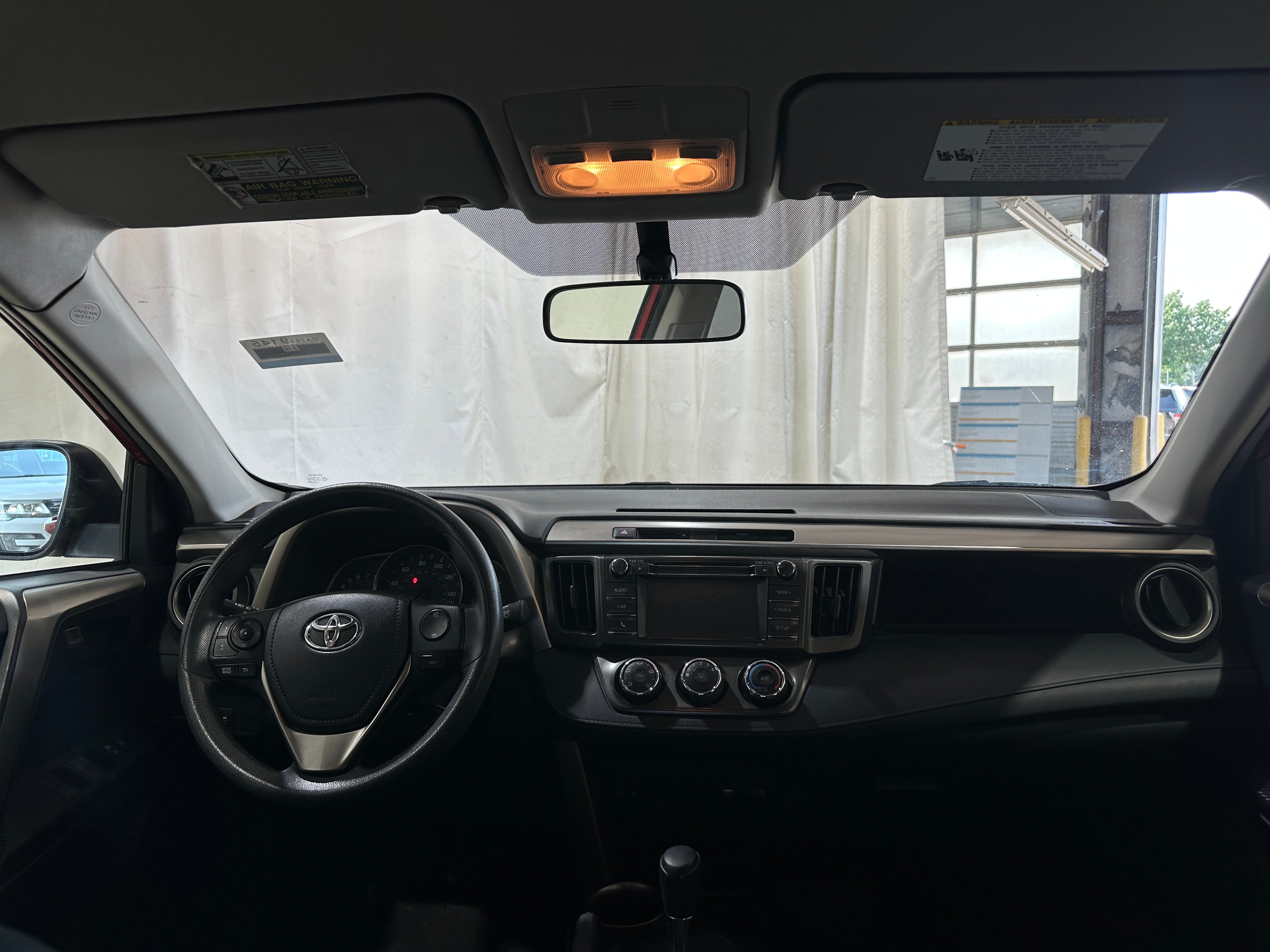 2015 Toyota RAV4 LE 3