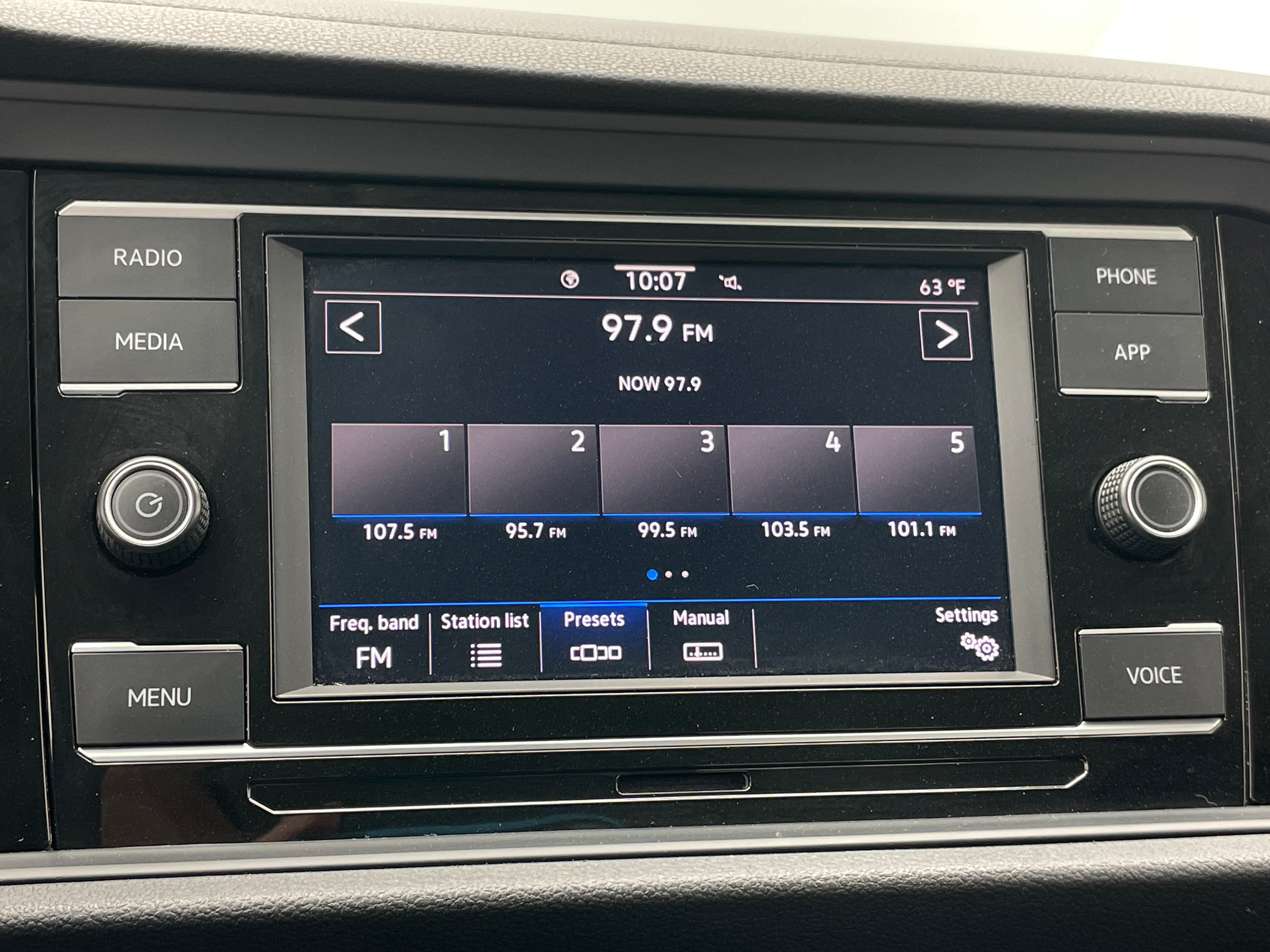 2024 Volkswagen Jetta S 4