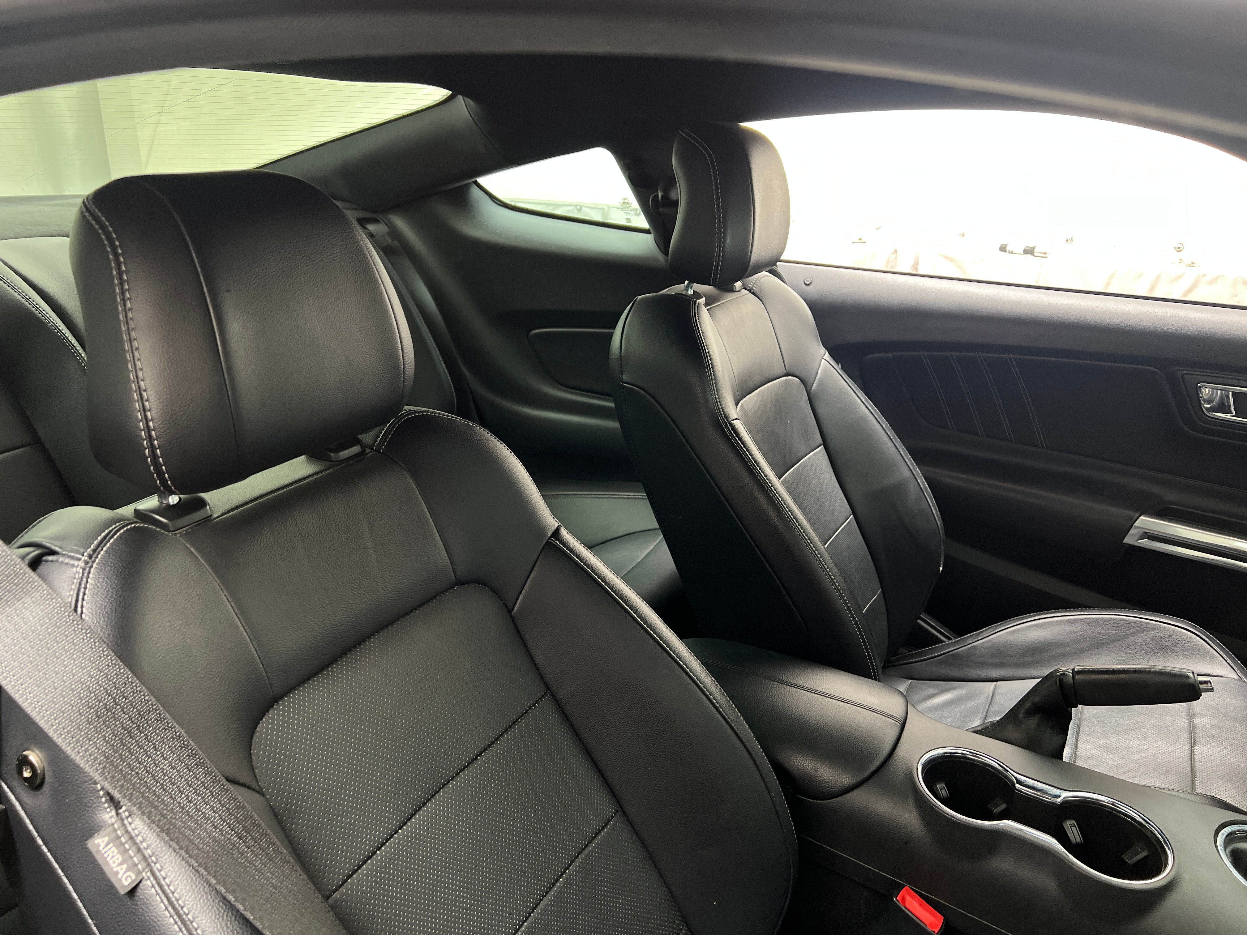 2016 Ford Mustang  2