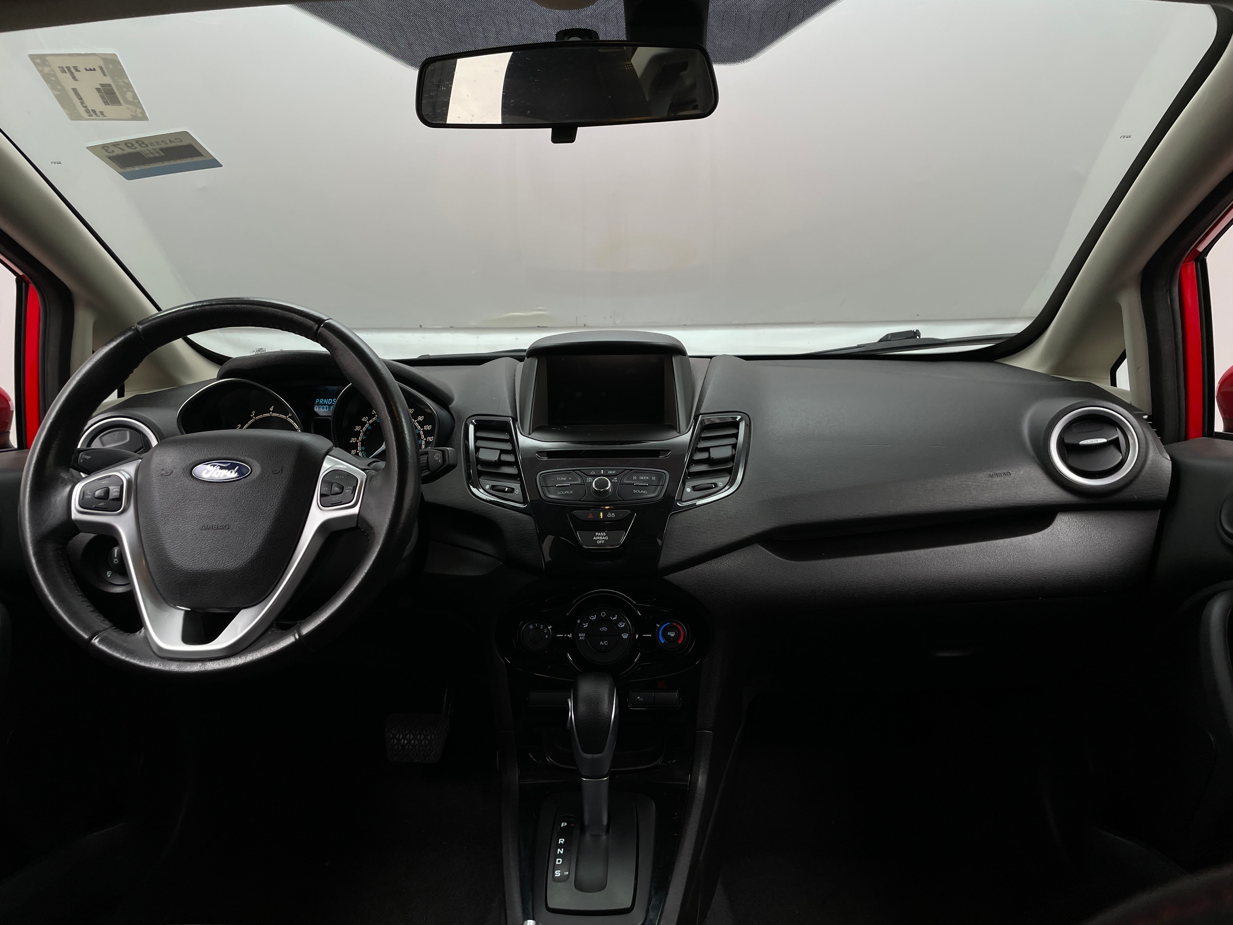 2015 Ford Fiesta SE 3