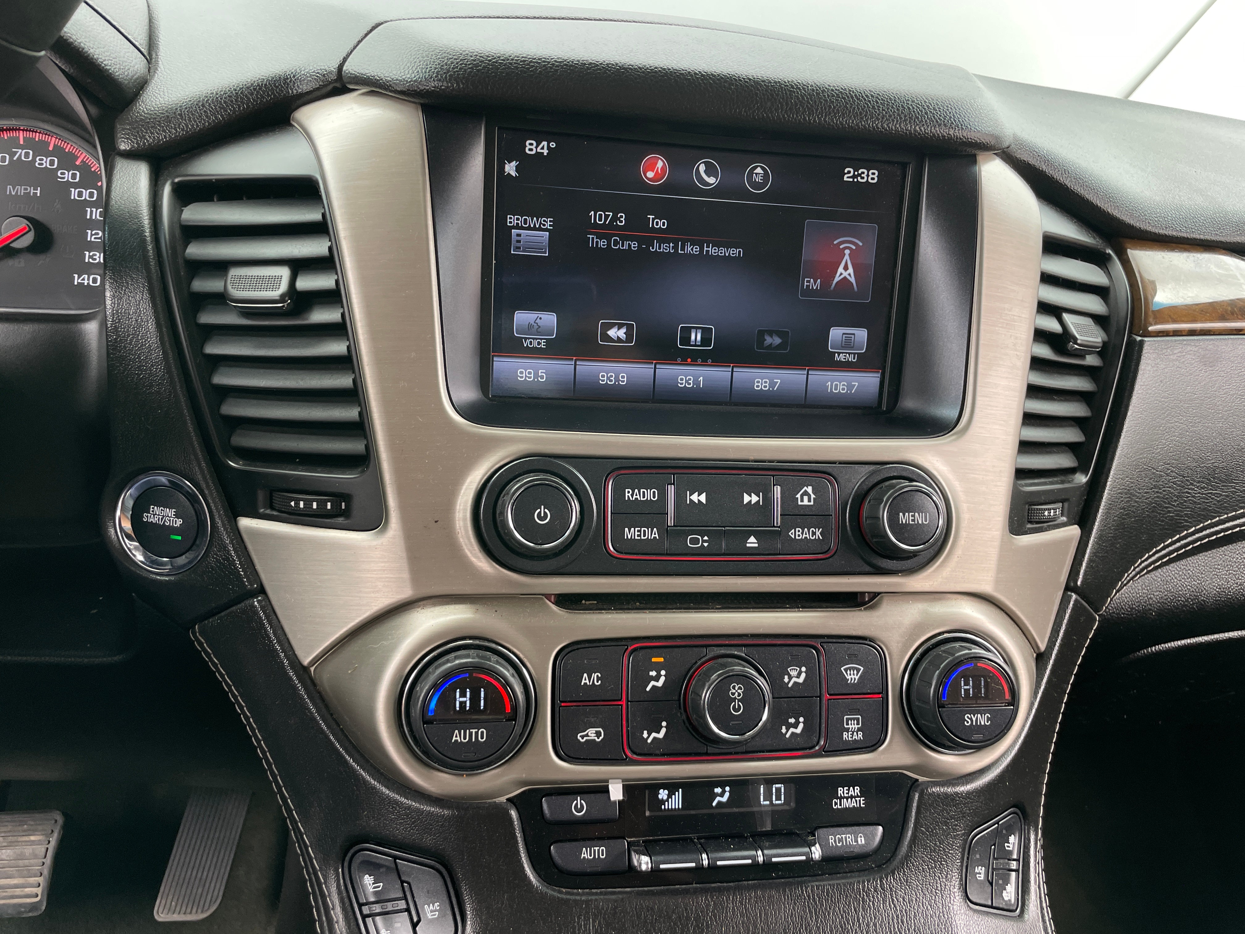 2015 GMC Yukon Denali 3