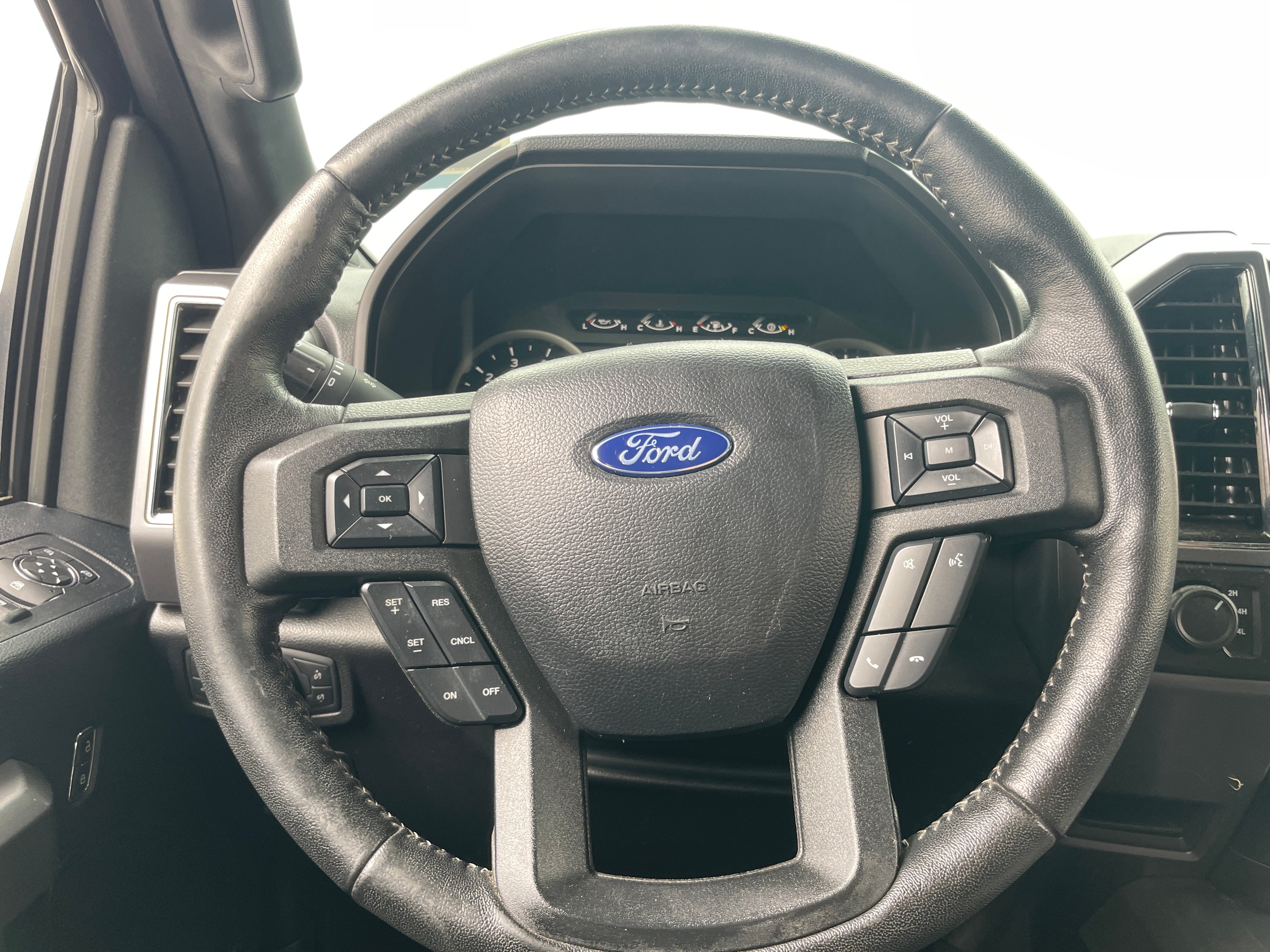 2019 Ford Econoline E-150 5