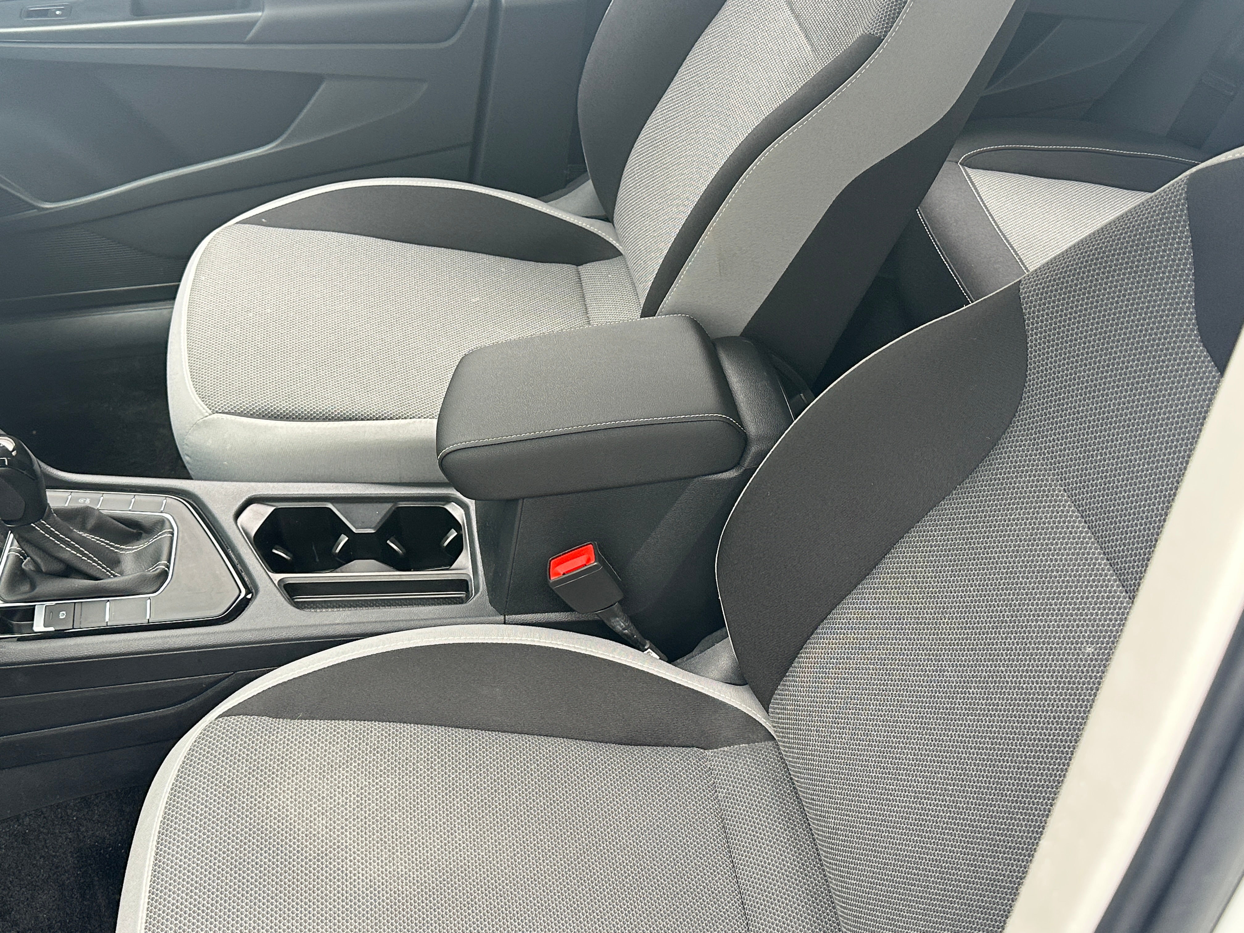 2023 Volkswagen Taos S 2