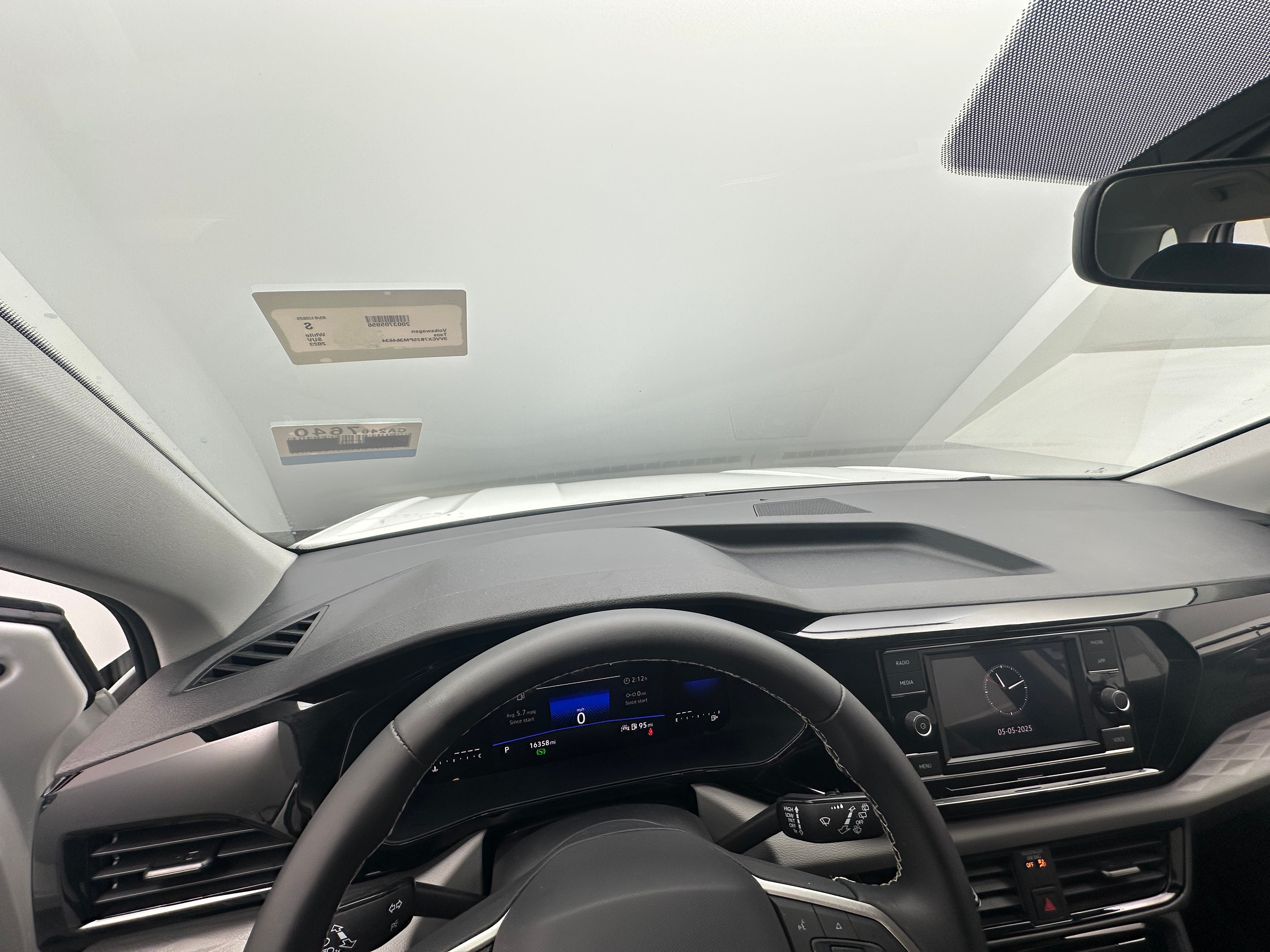 2023 Volkswagen Taos S 3