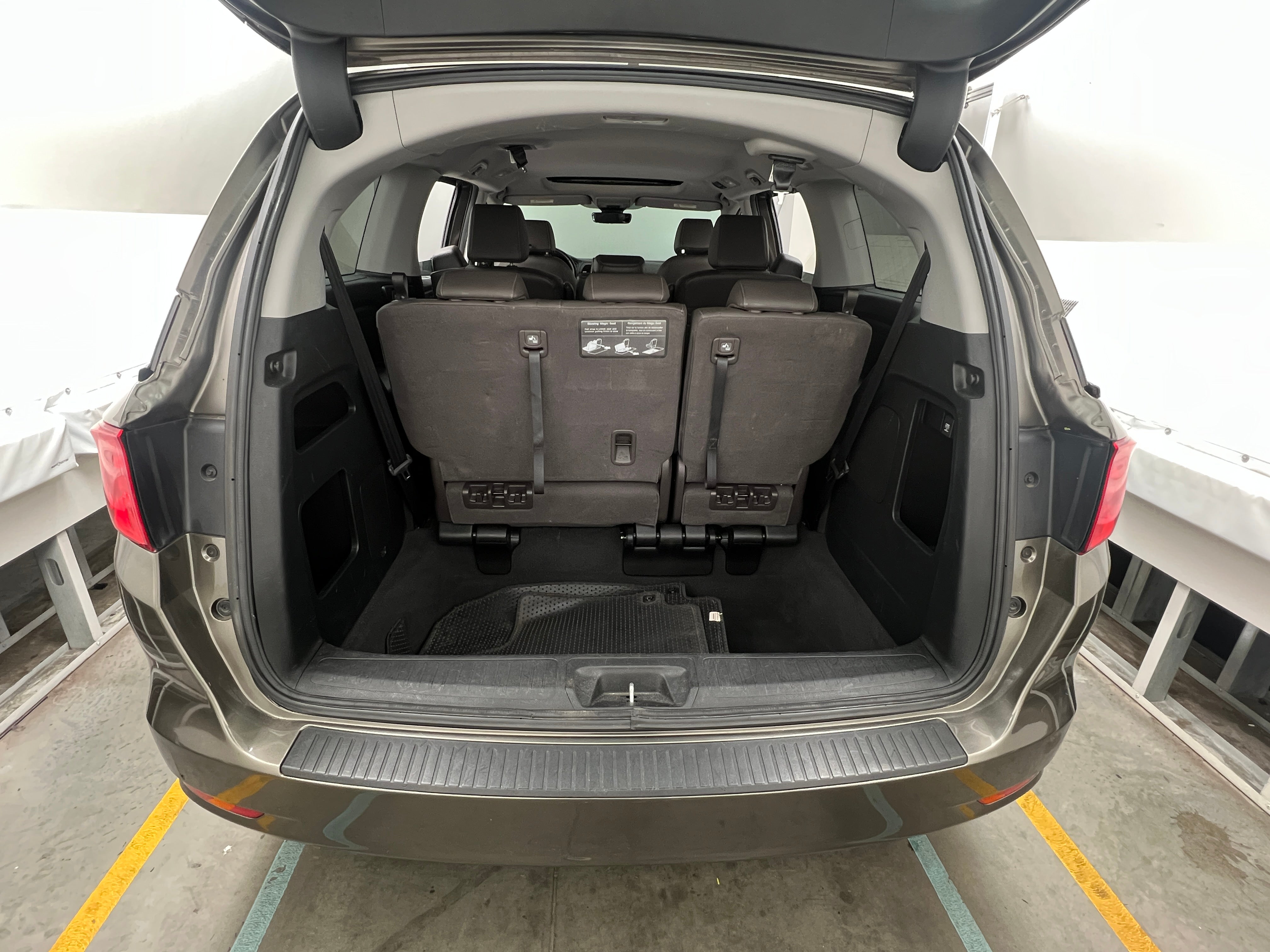 2021 Honda Odyssey EX-L 6