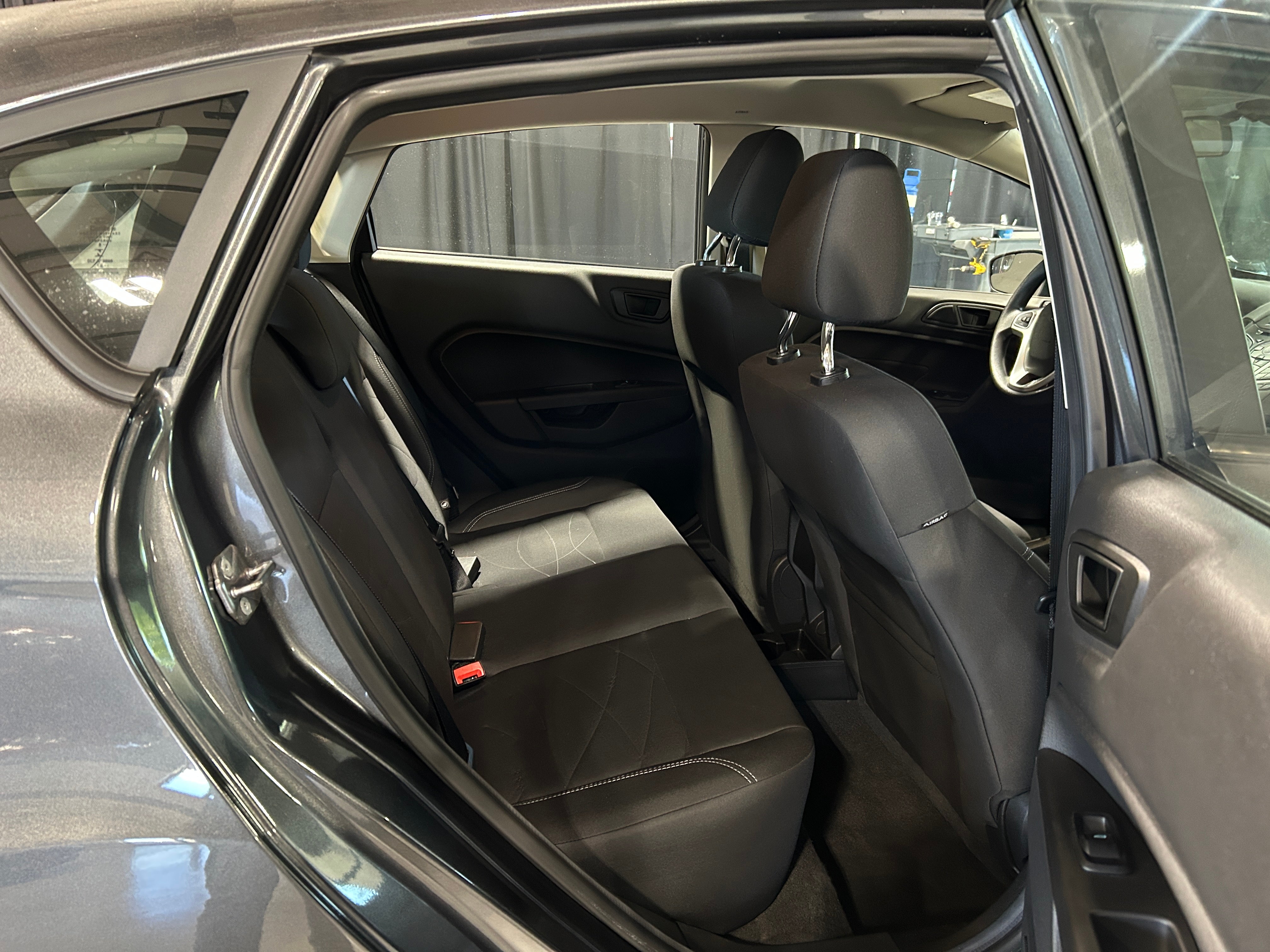 2019 Ford Fiesta SE 6