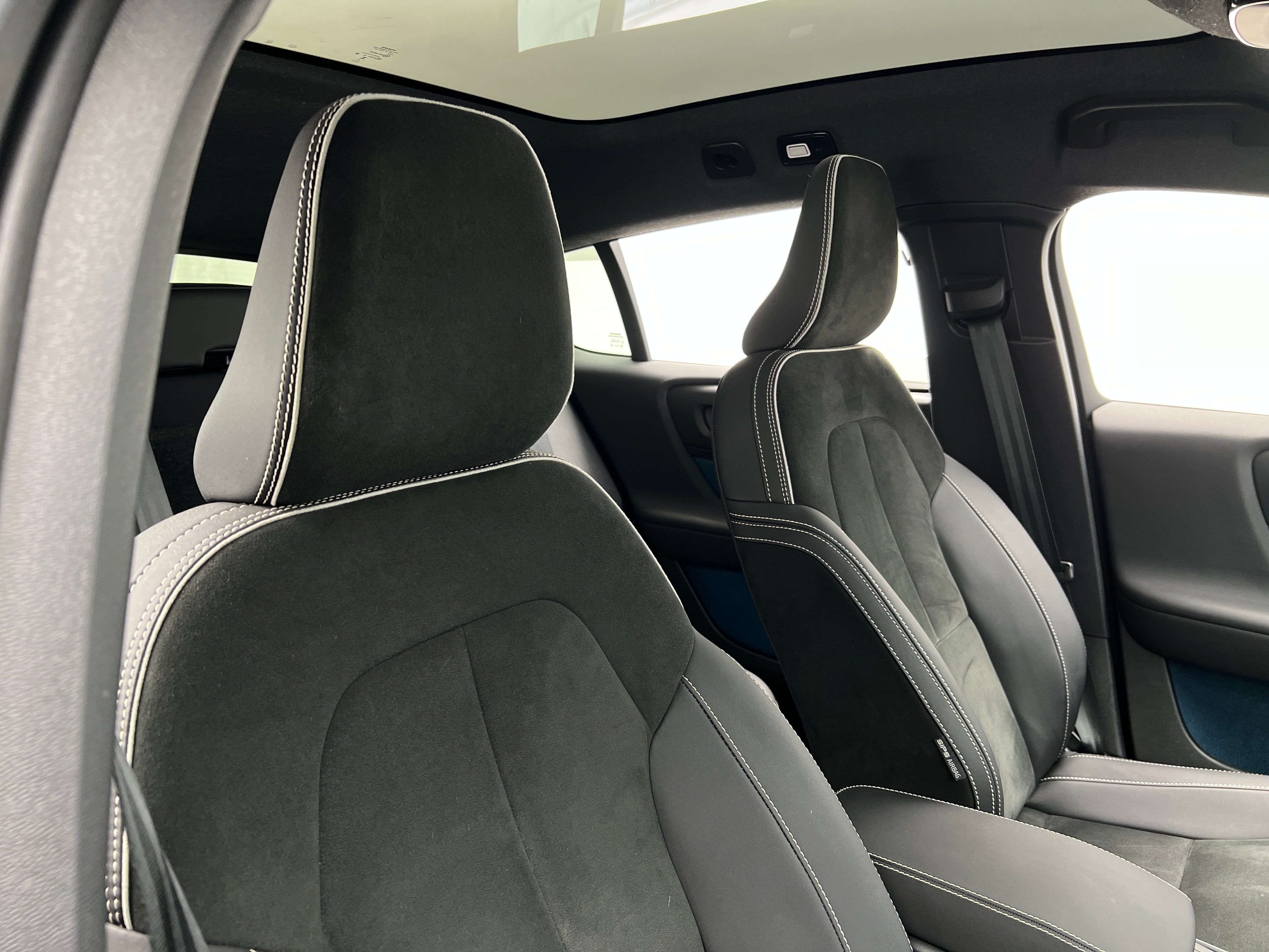2023 Volvo C40 Ultimate 2