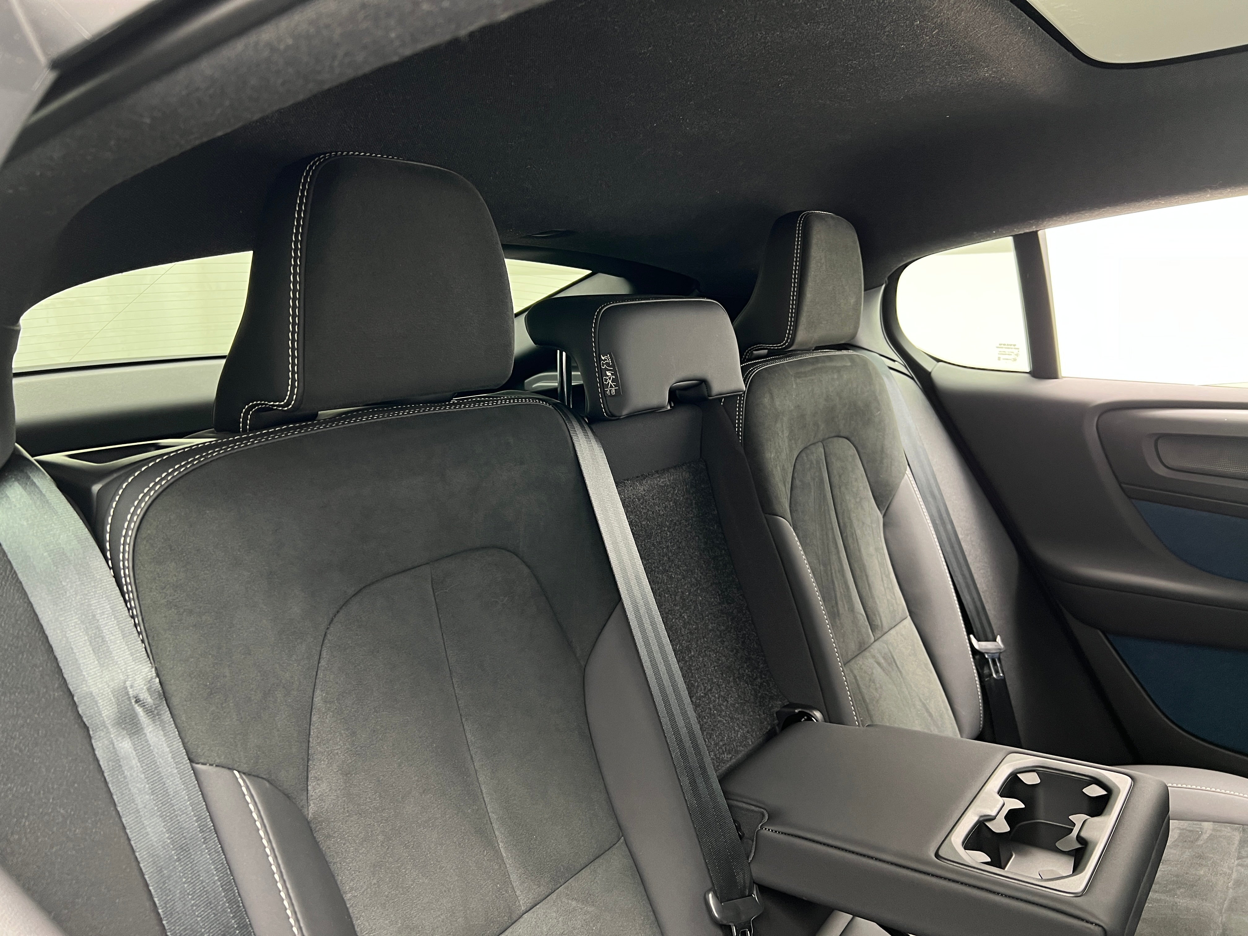 2023 Volvo C40 Ultimate 6